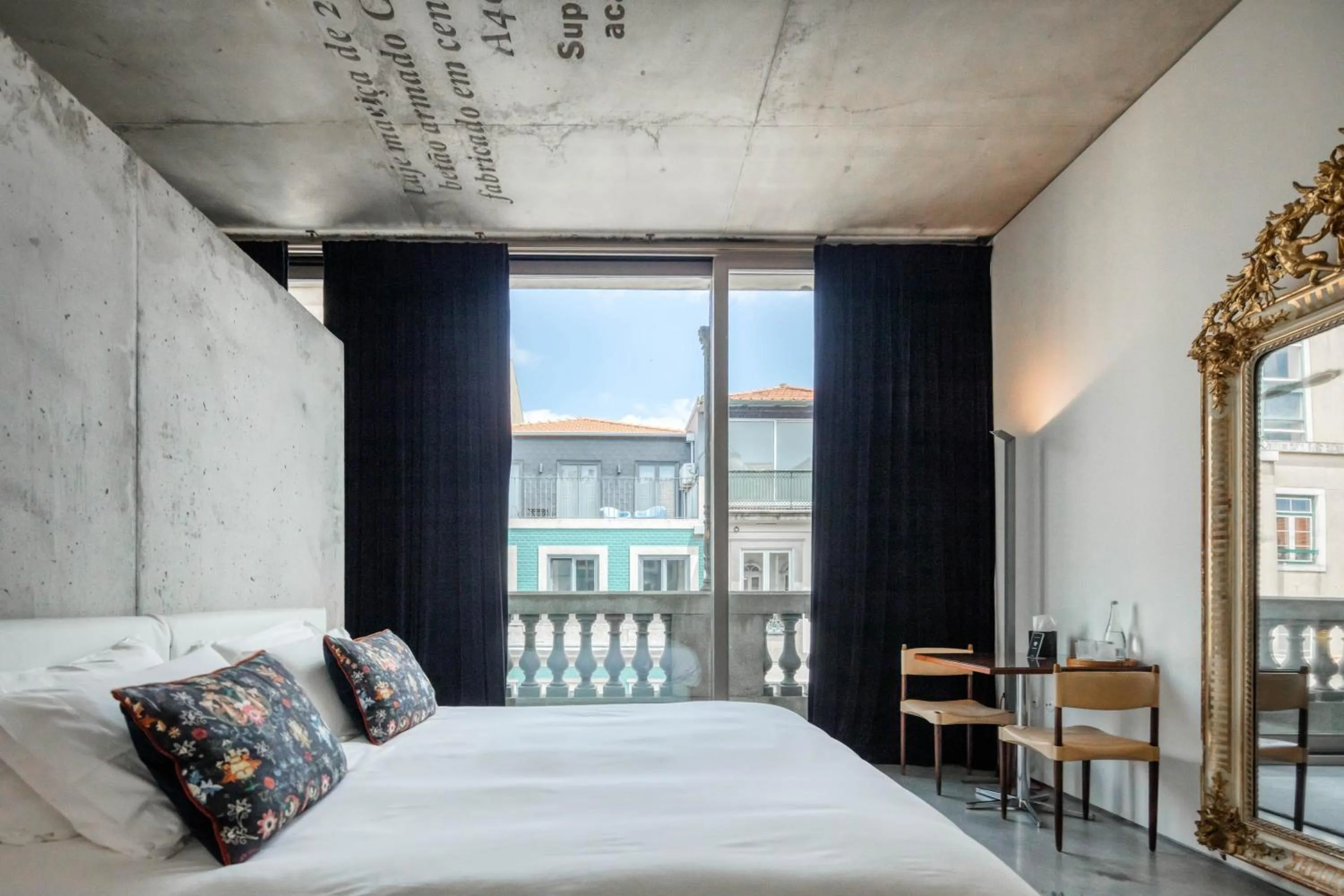 Bedroom, Bed in Casa do Conto - Arts & Residence