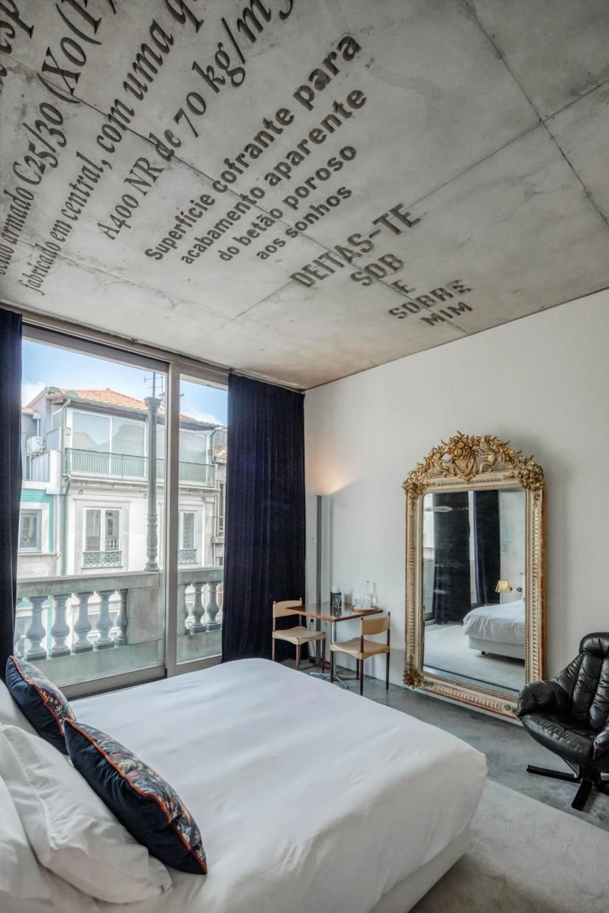 Bedroom, Bed in Casa do Conto - Arts & Residence