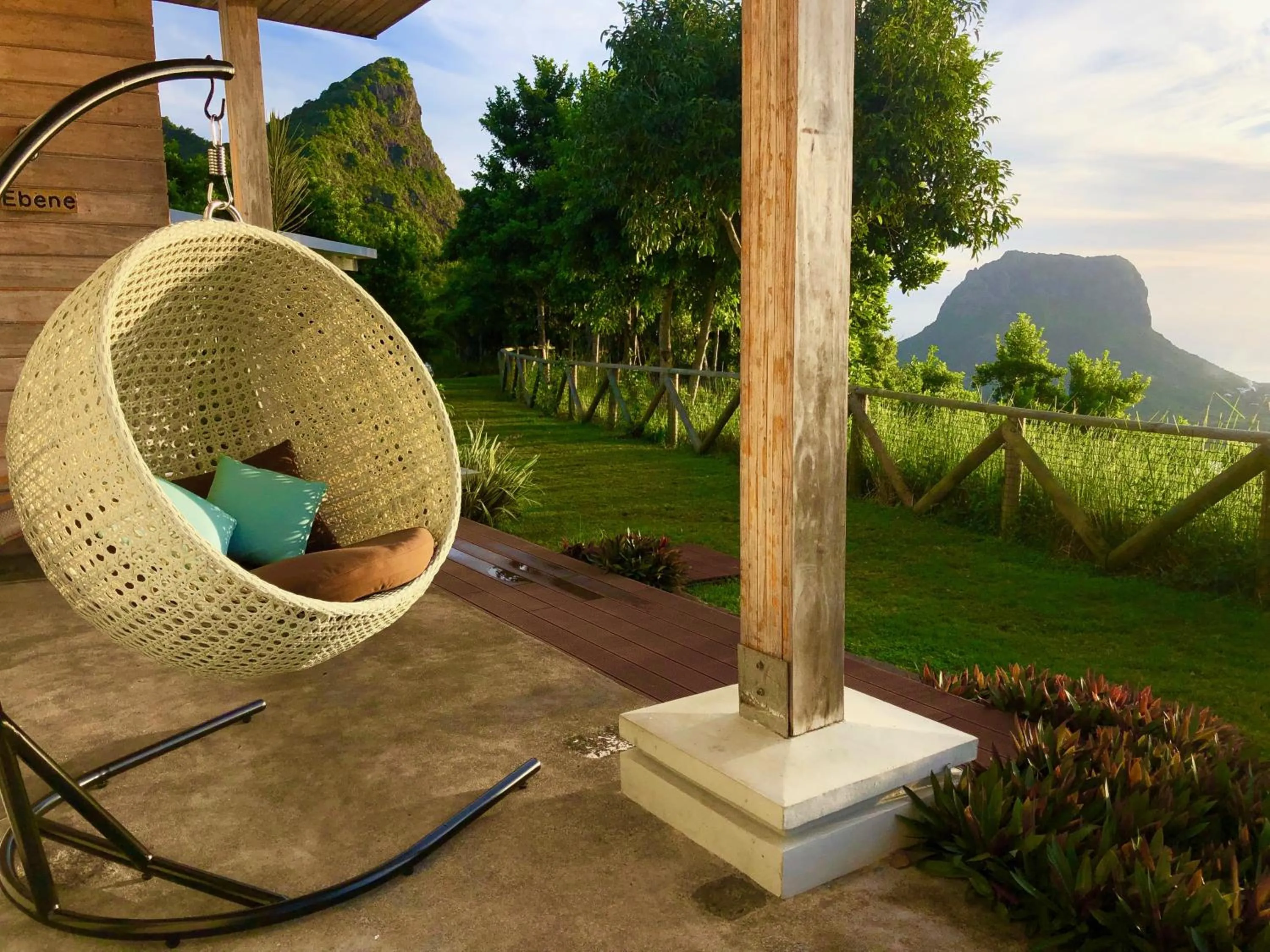 Patio in Hotel Chalets Chamarel