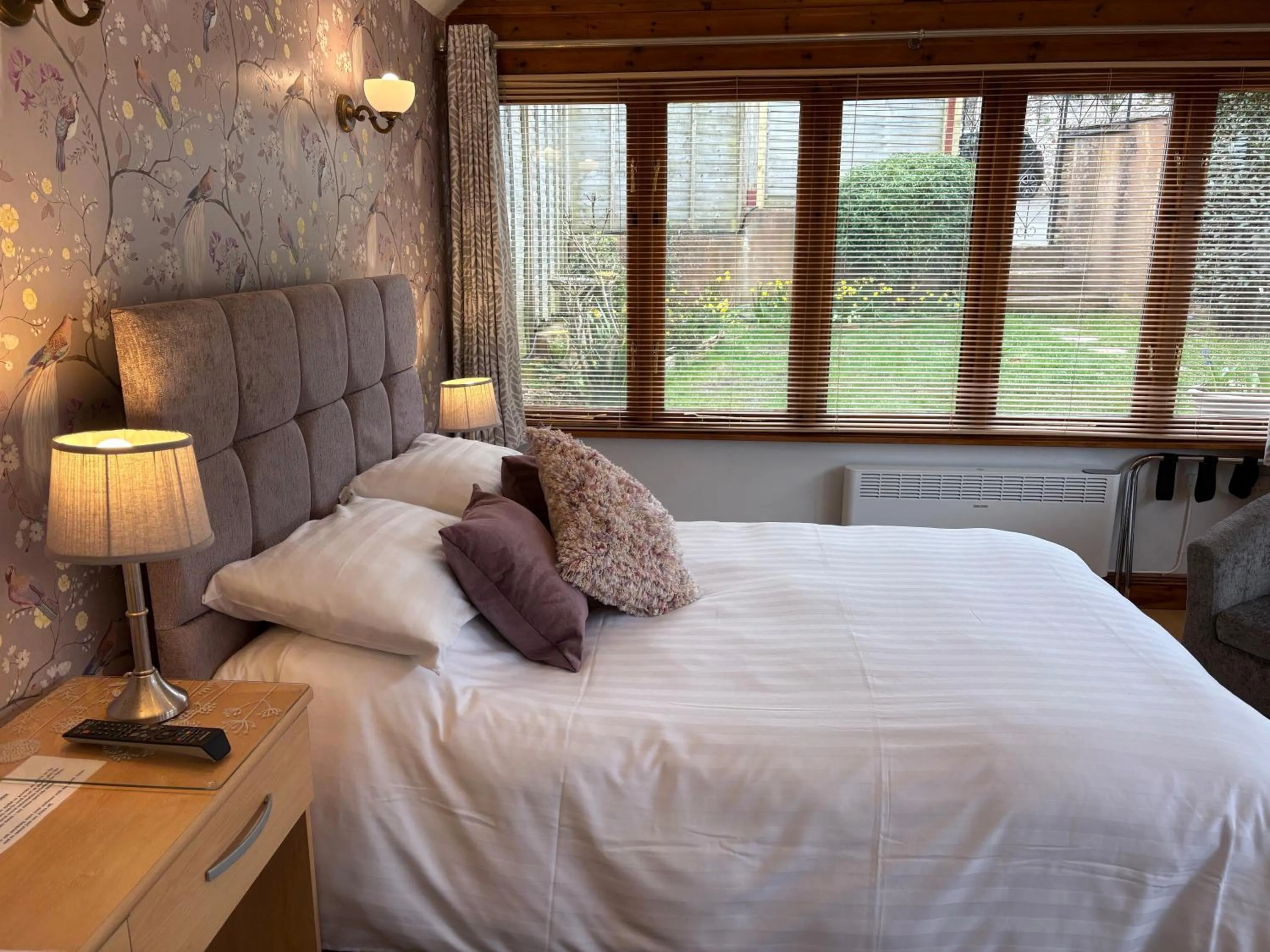 Bed in Whortleberry Studio B & B