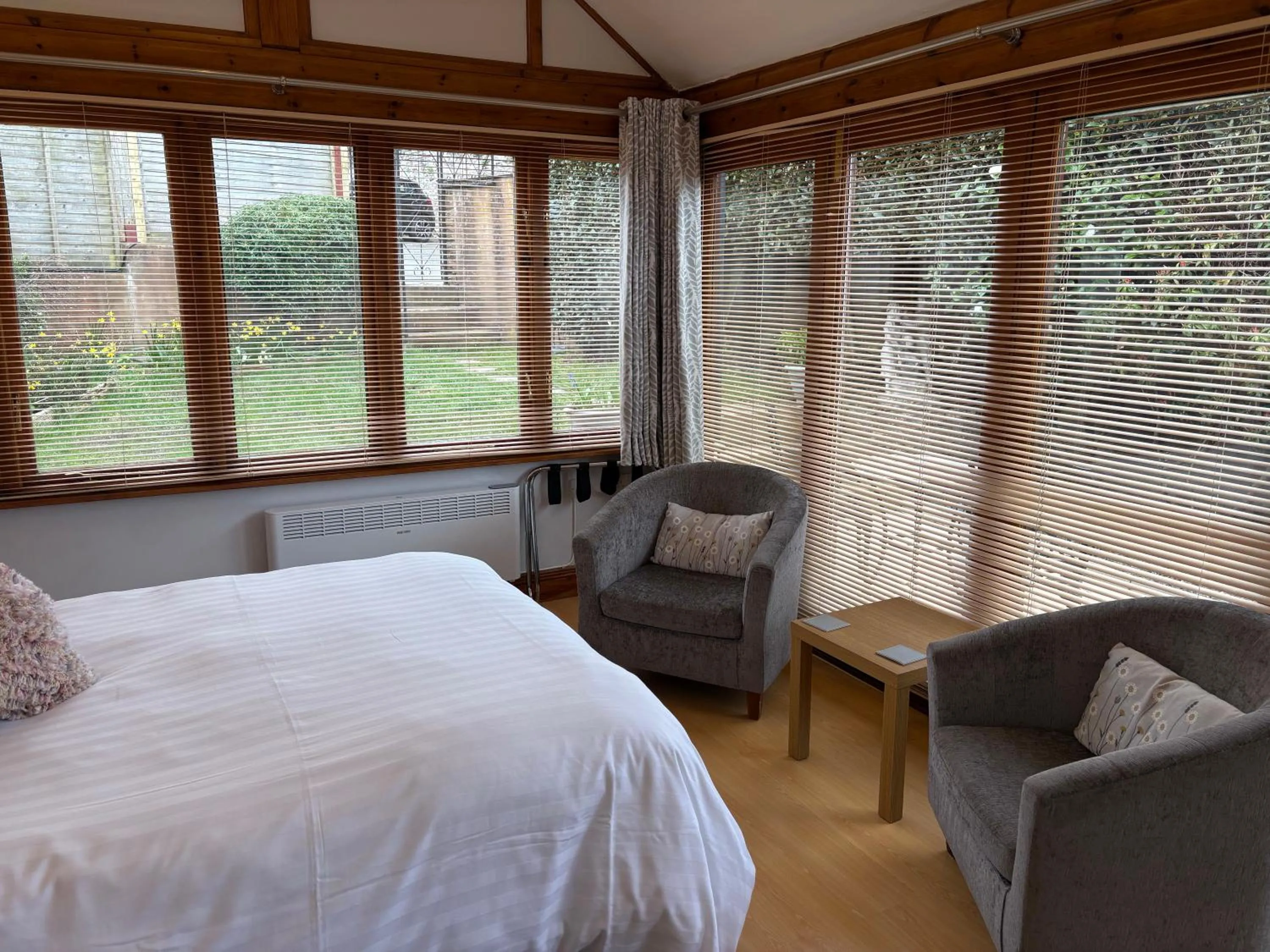 Bed in Whortleberry Studio B & B