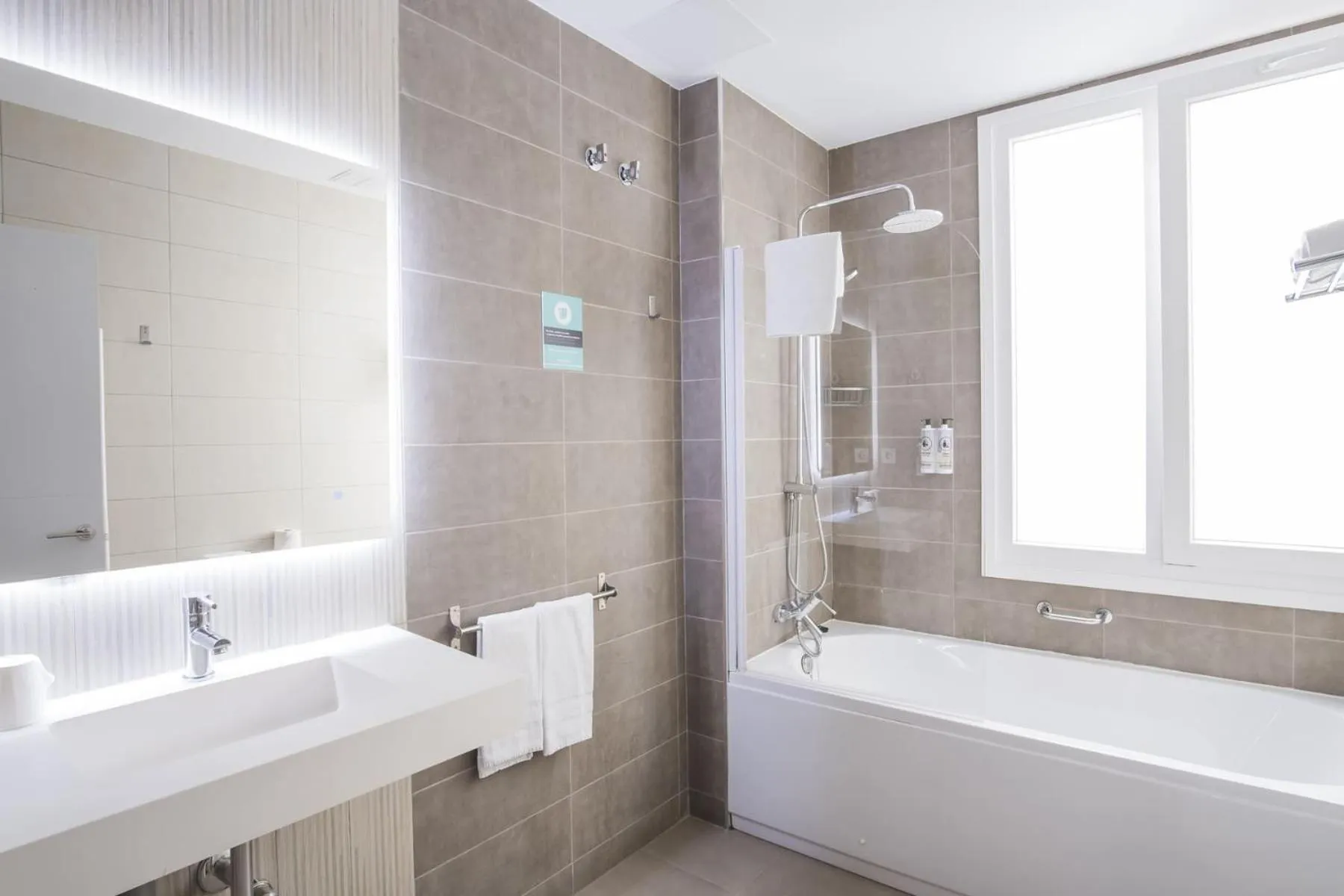 Bathroom in Hotel Alda Centro Ponferrada