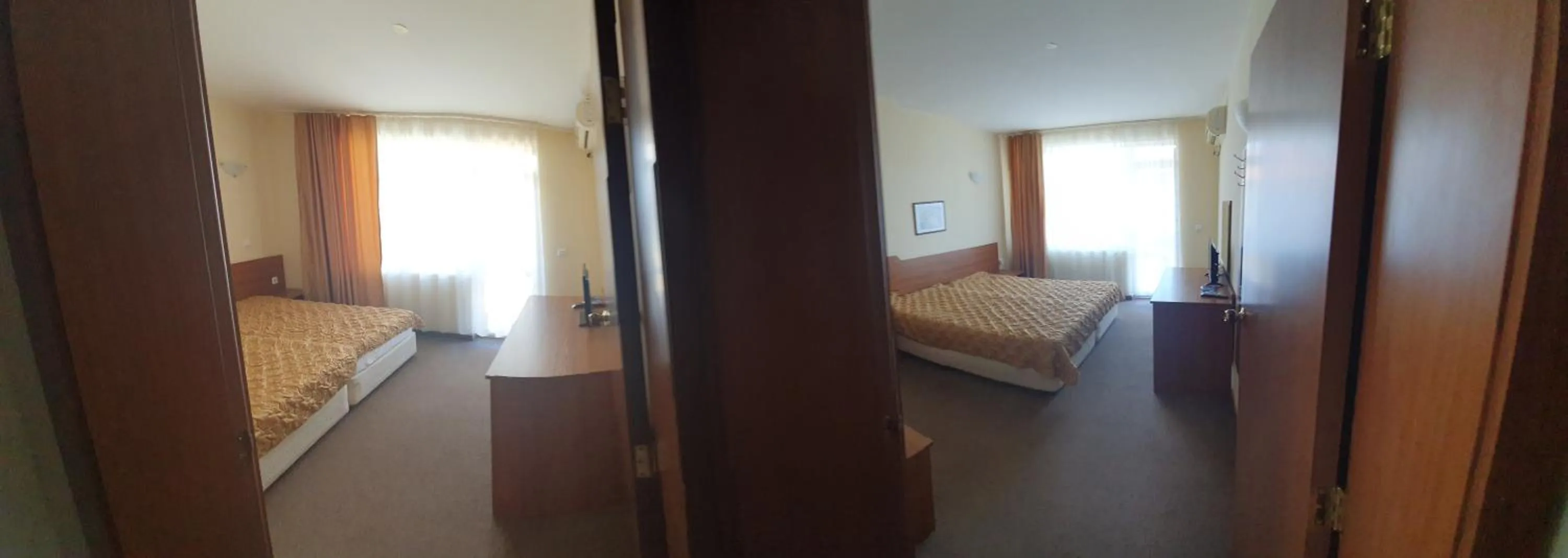 Shower in Sandor Hotel