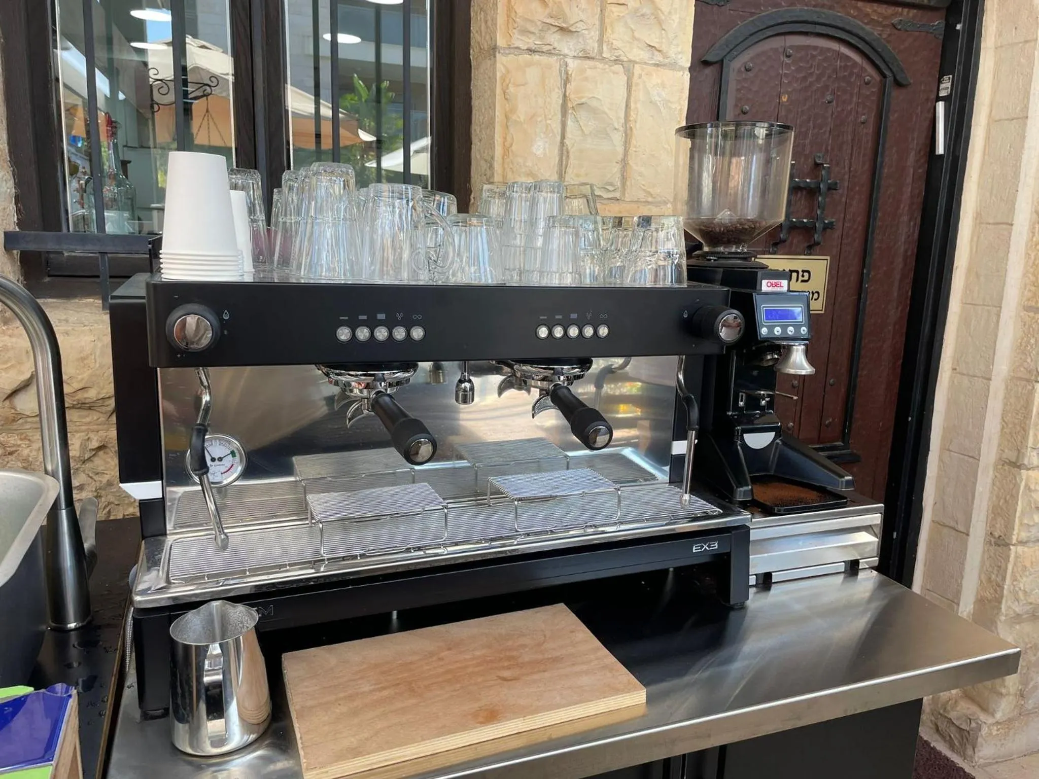 Property building, Bed in Rothschild Mansion