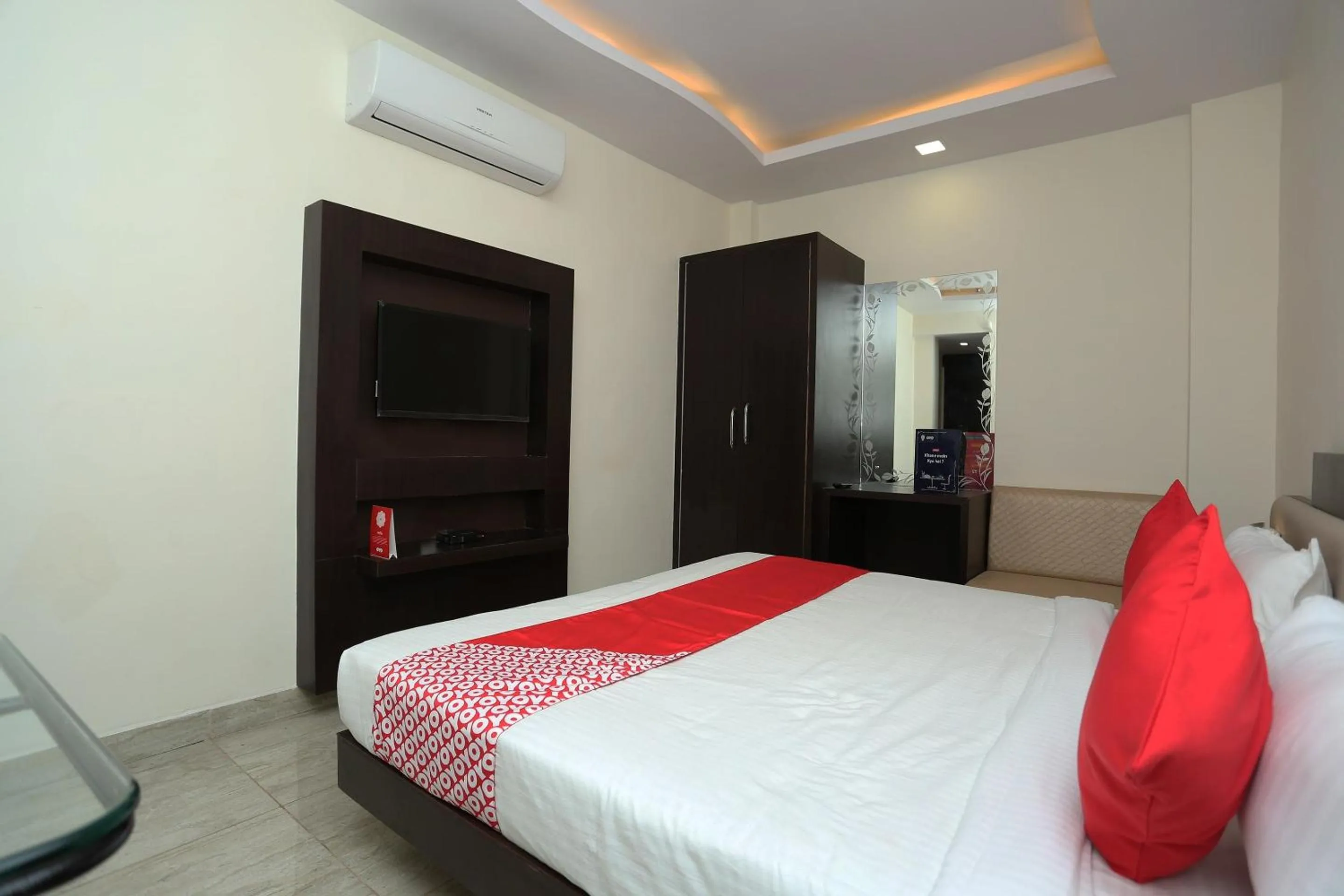 Bedroom, Bed in Hotel O Csfc