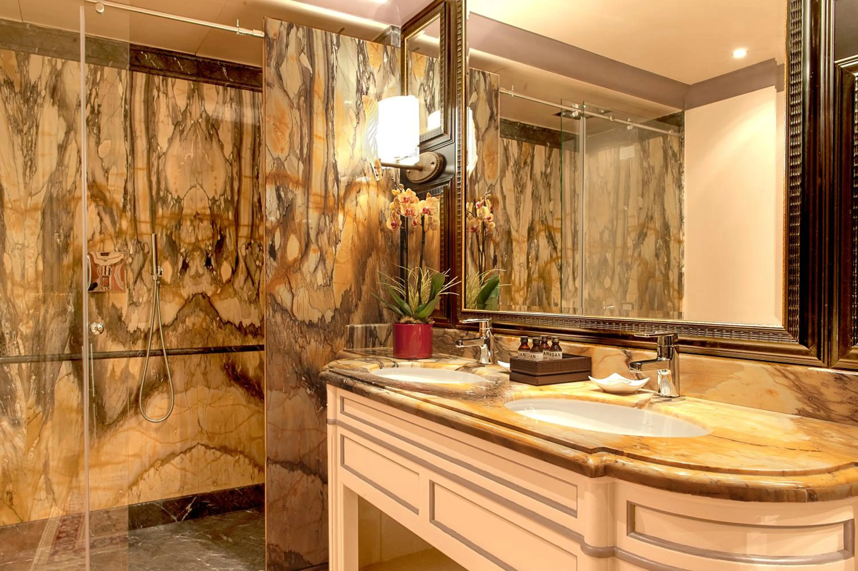 Bathroom in Residenza Borsari