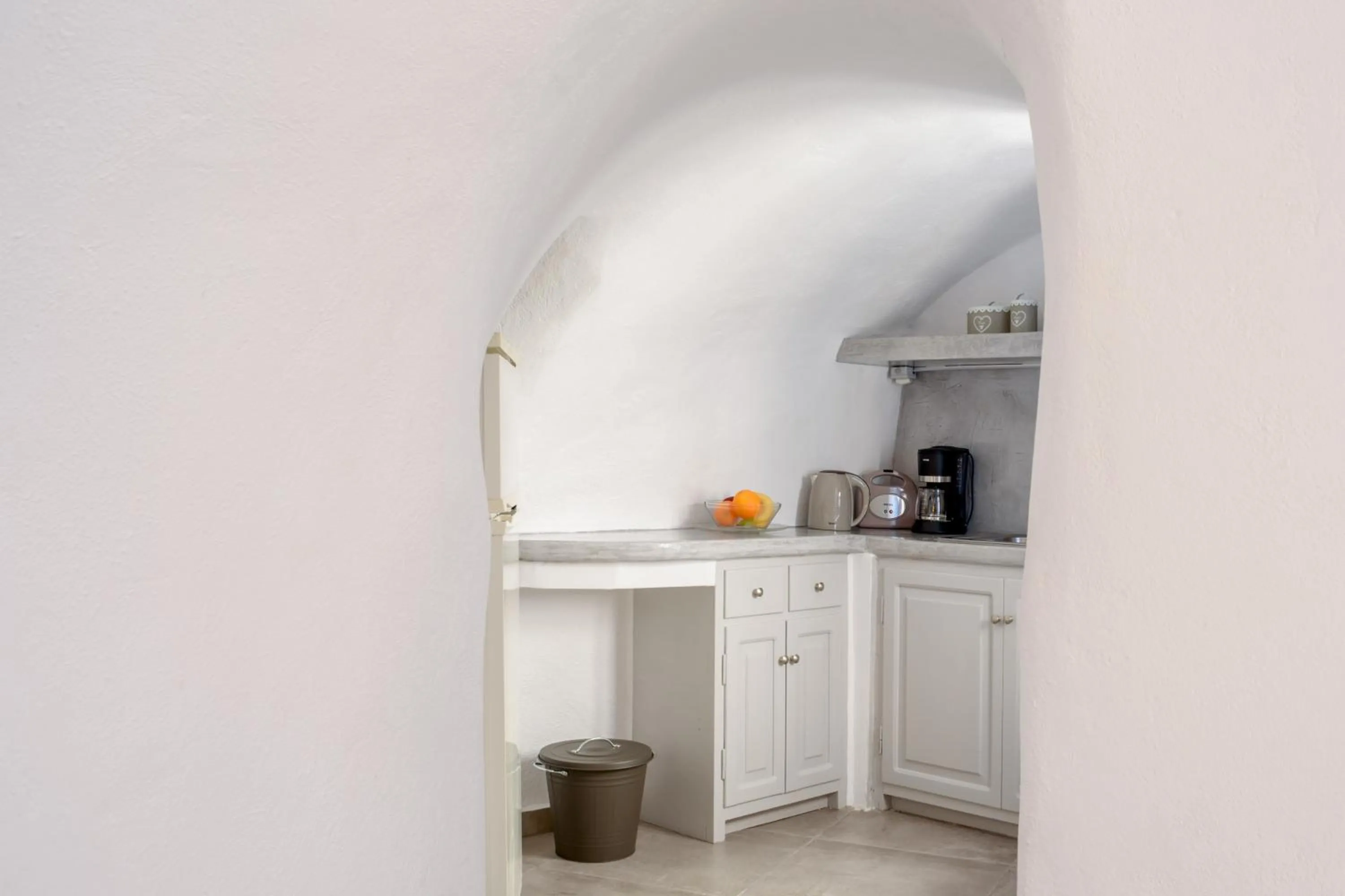 Kitchen or kitchenette in Ianthe Apartments & Villa