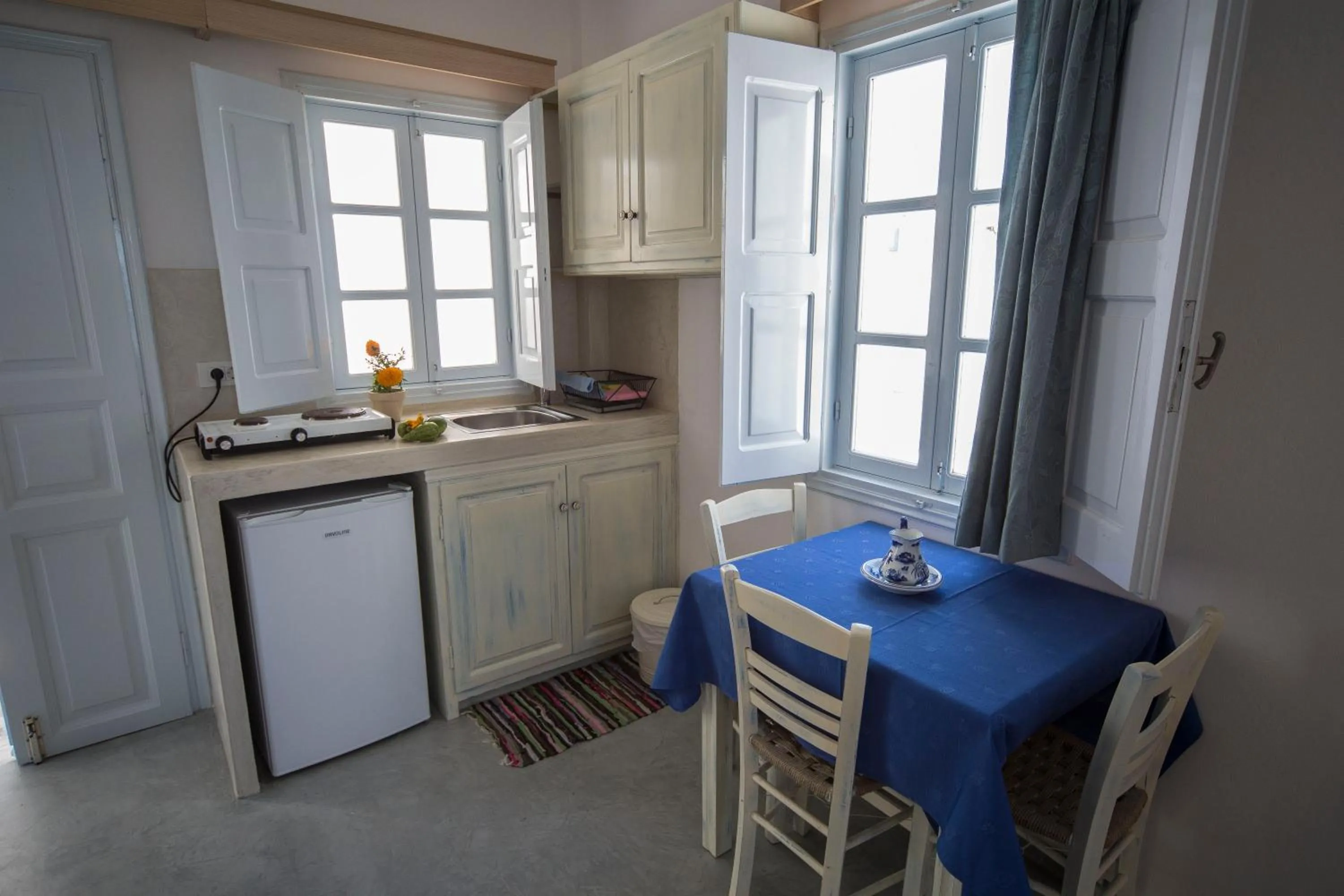 Dining area in Ianthe Apartments & Villa