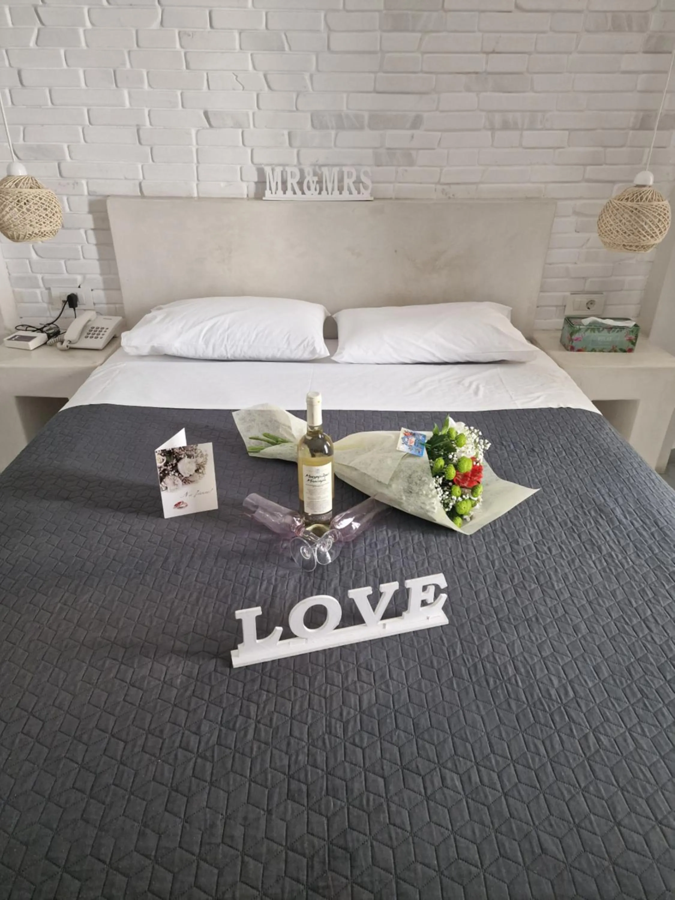 Bed in Ianthe Apartments & Villa