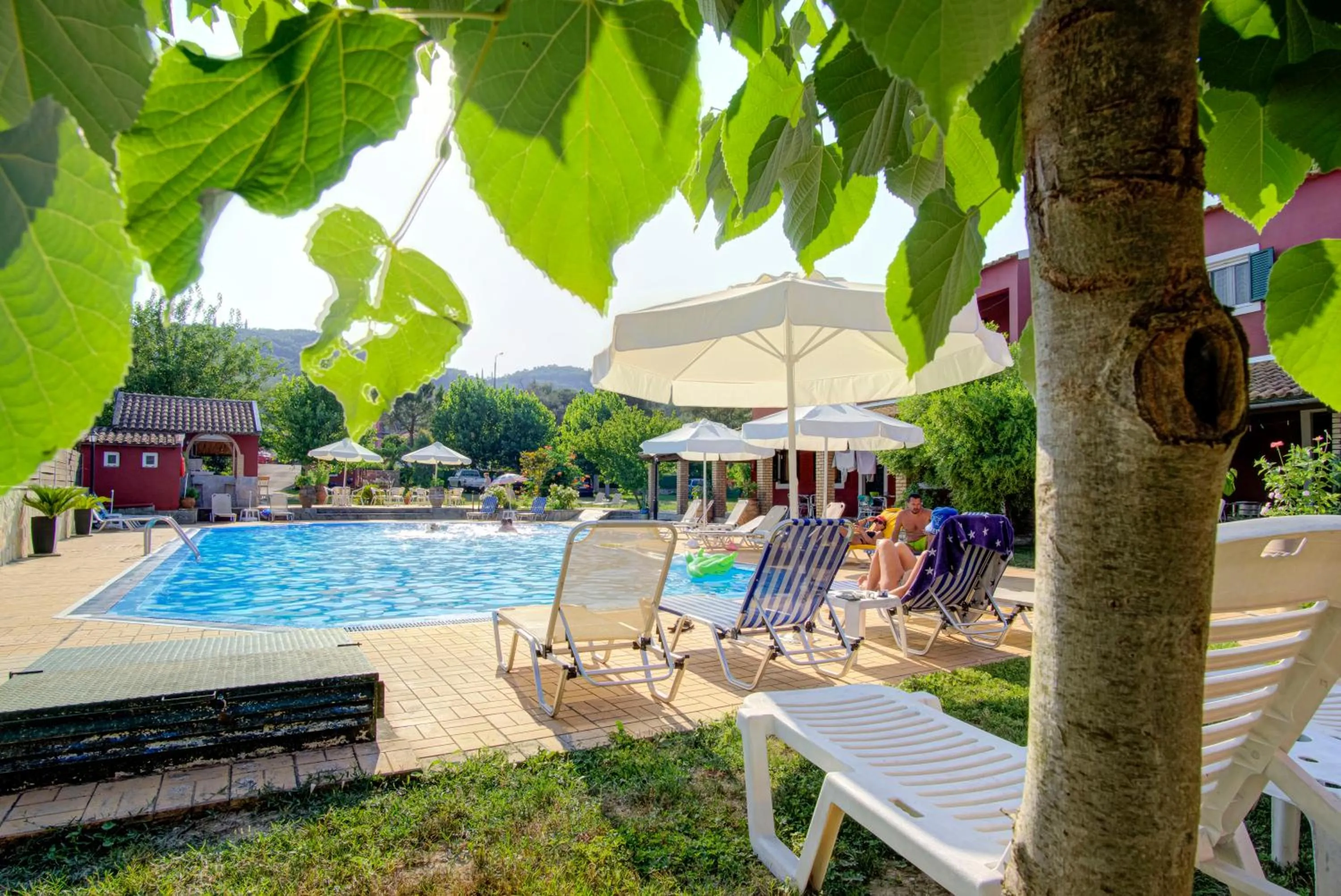 Swimming pool in Blue Dream Apartments