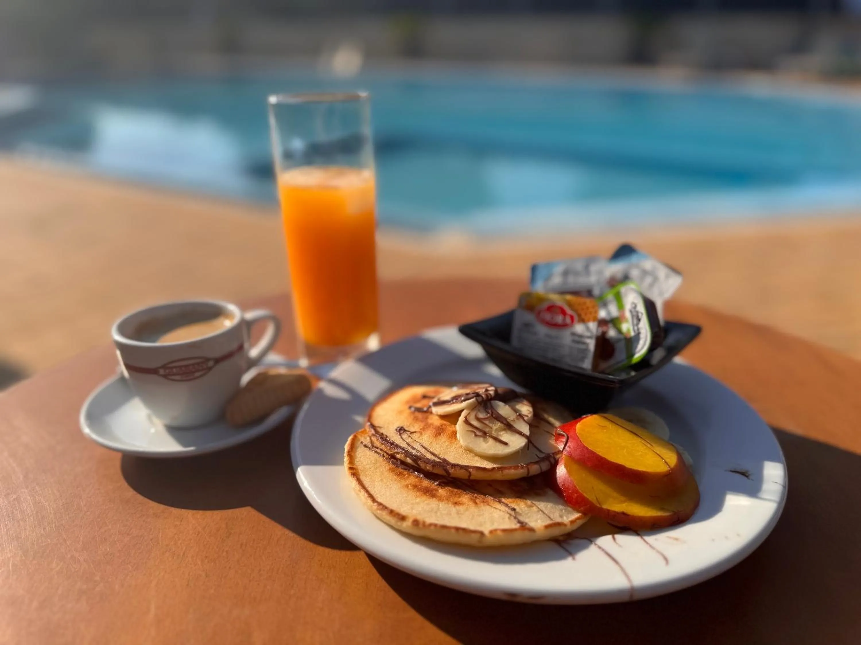 Breakfast in Blue Dream Apartments