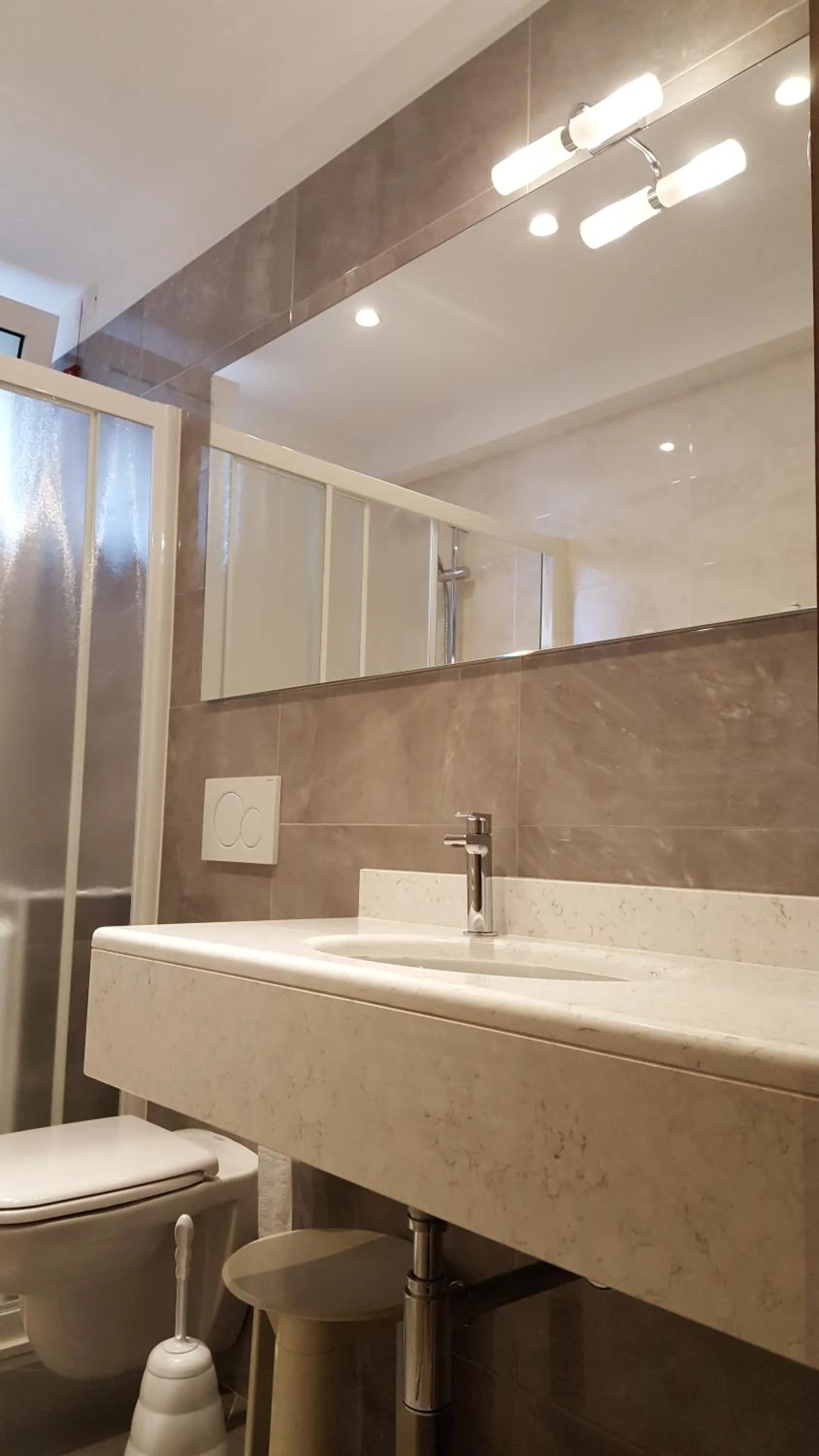 Bathroom in Hotel Garden