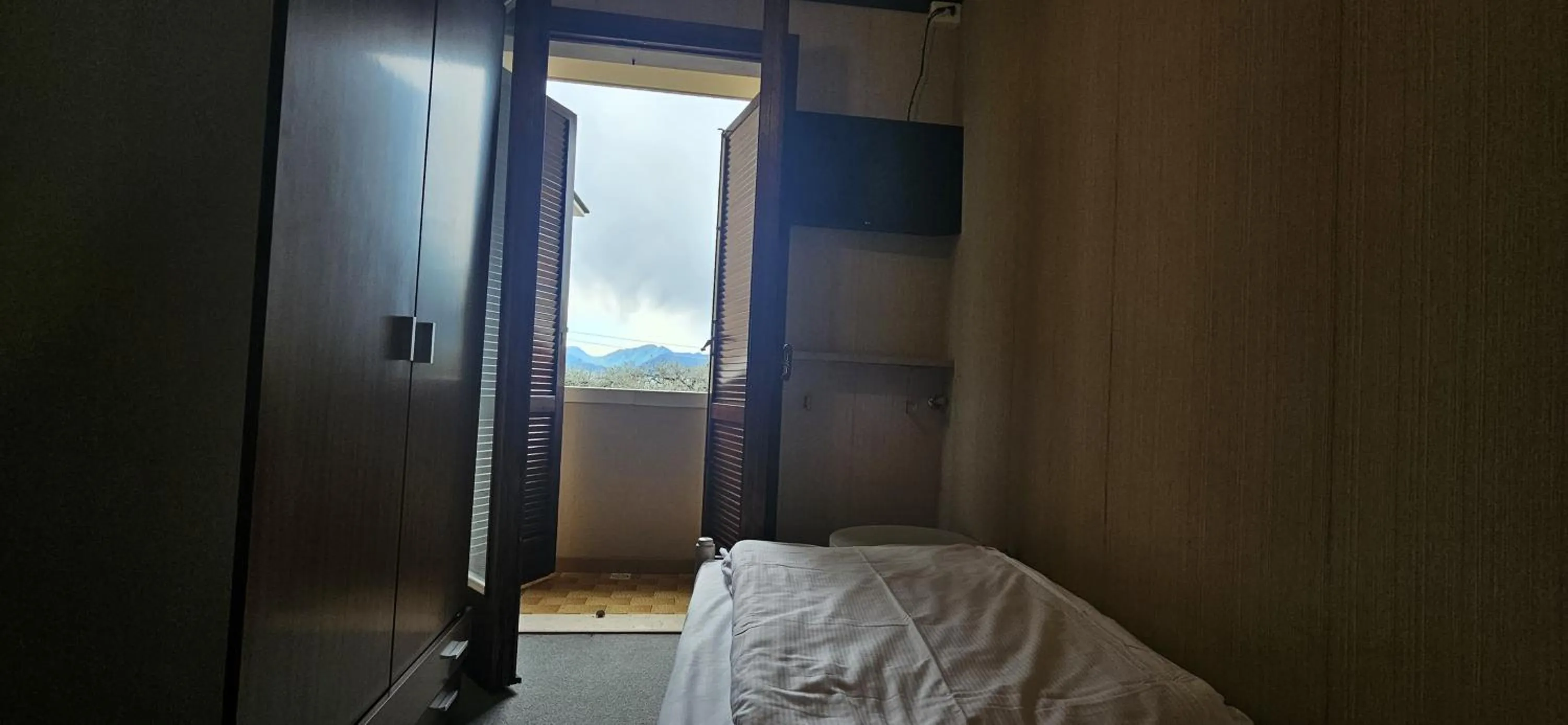 Bedroom, Bed in Hotel Garden