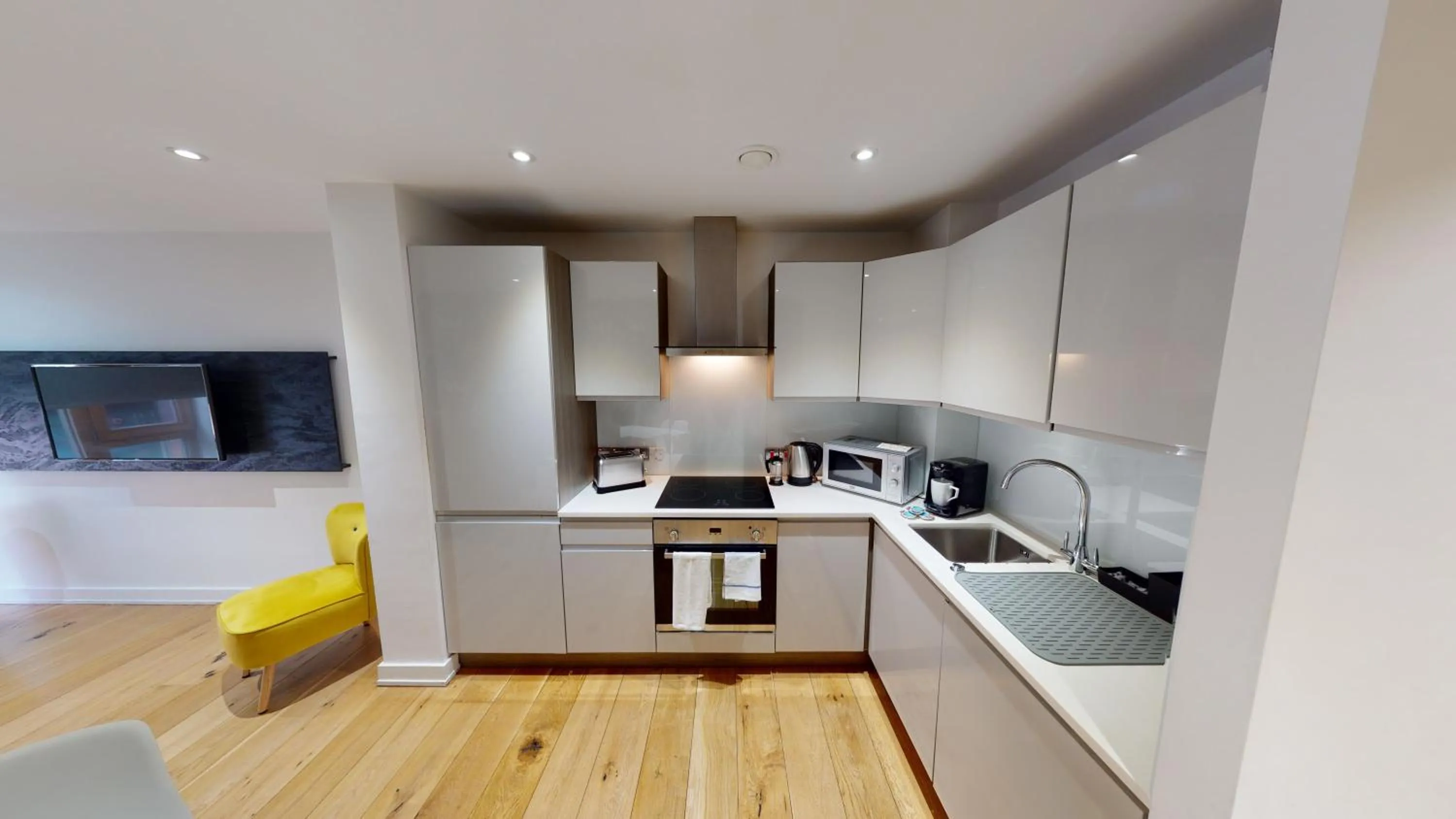 Coffee/tea facilities in Quay Apartments Manchester