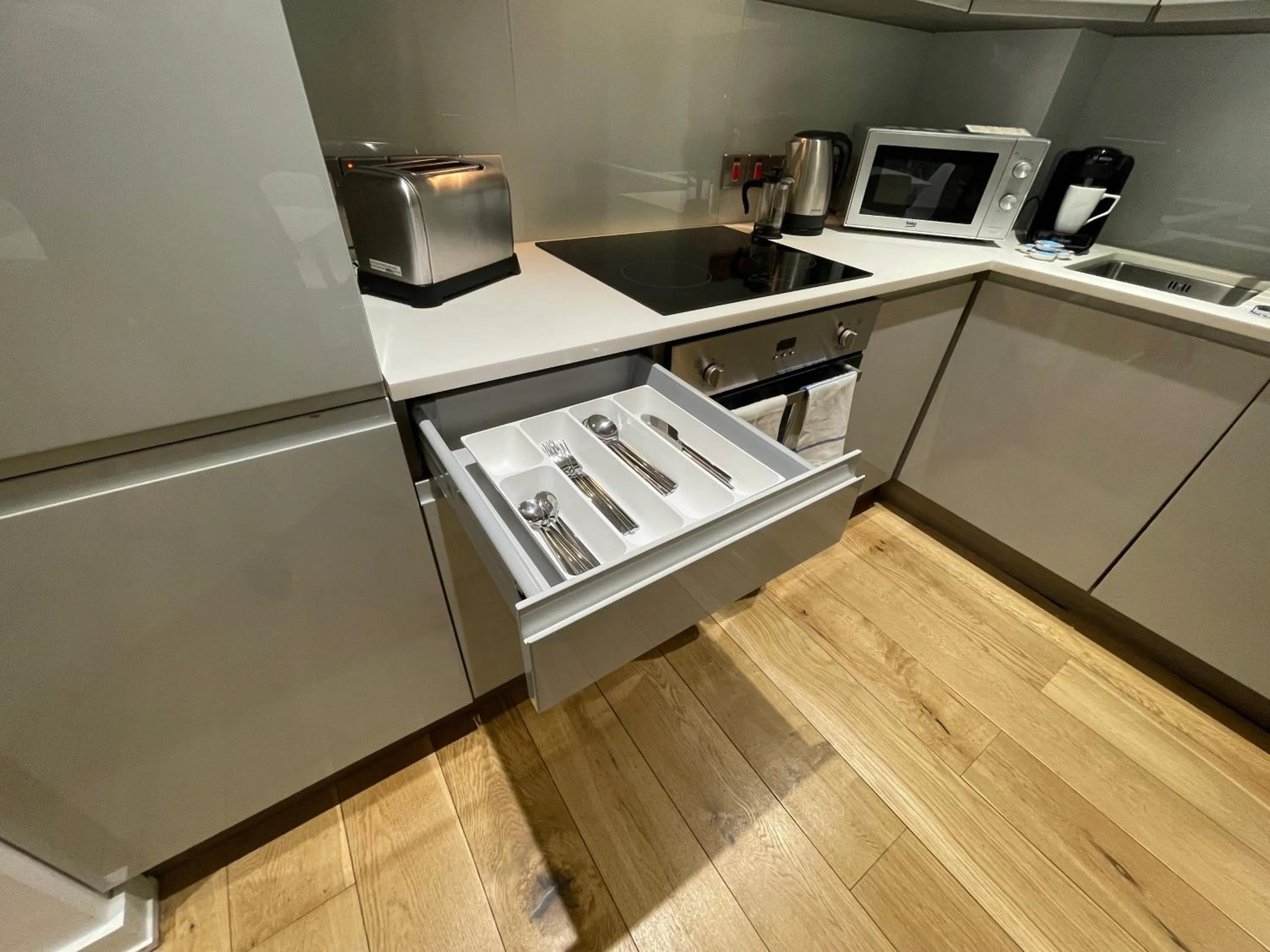 Kitchen or kitchenette in Quay Apartments Manchester