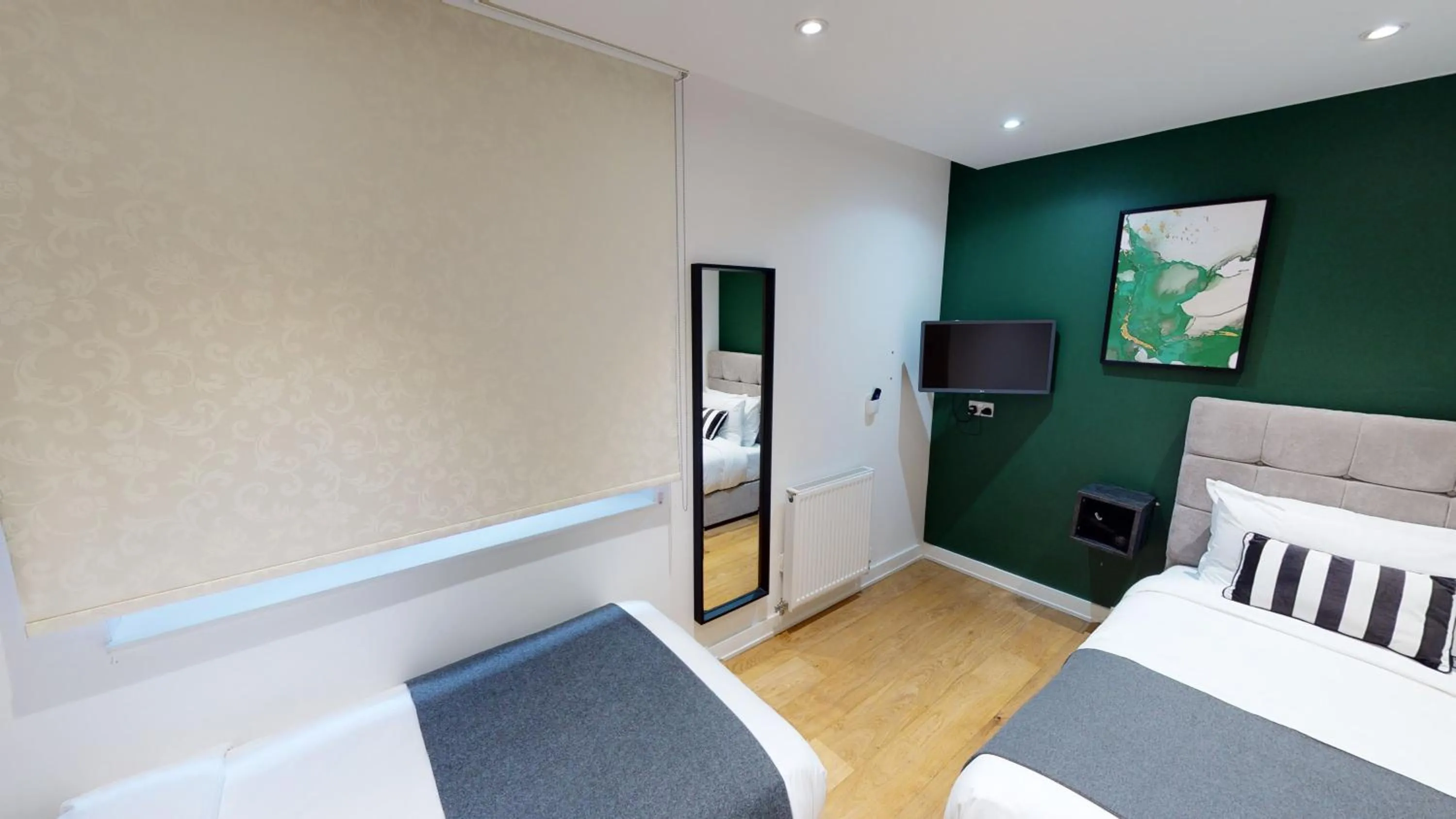 Bed in Quay Apartments Manchester