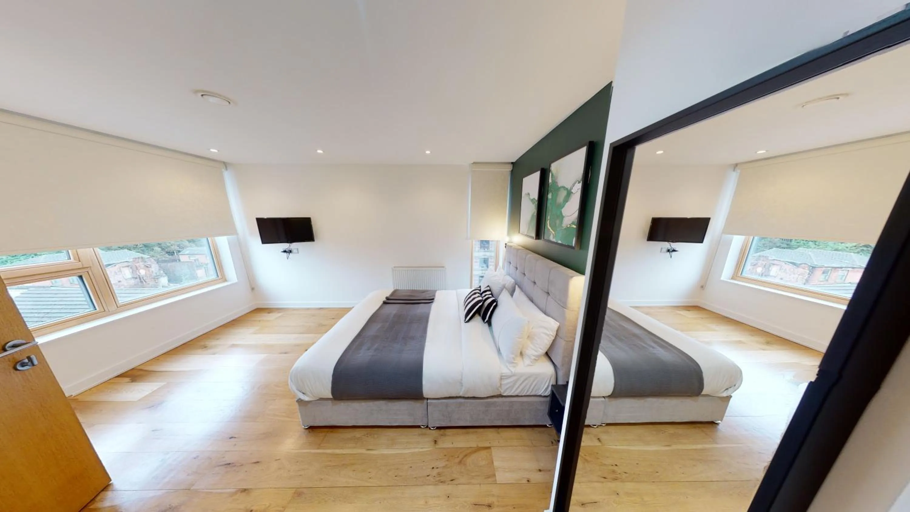 Bed in Quay Apartments Manchester