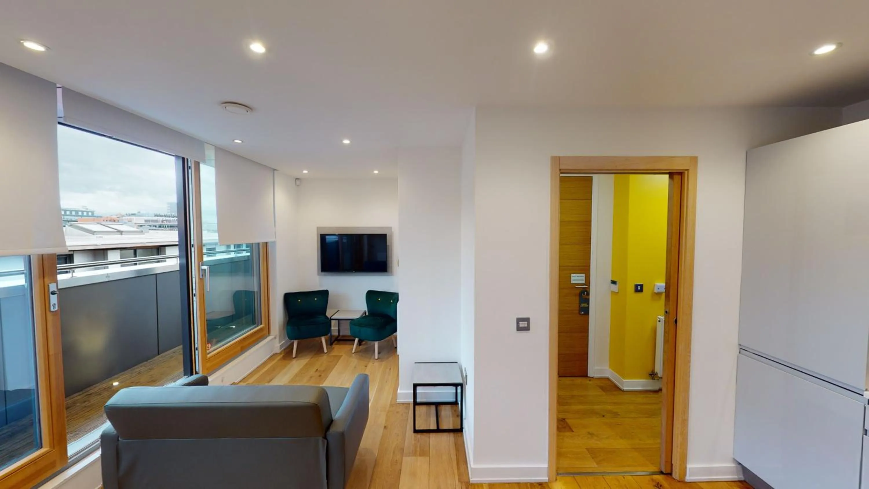 TV and multimedia in Quay Apartments Manchester