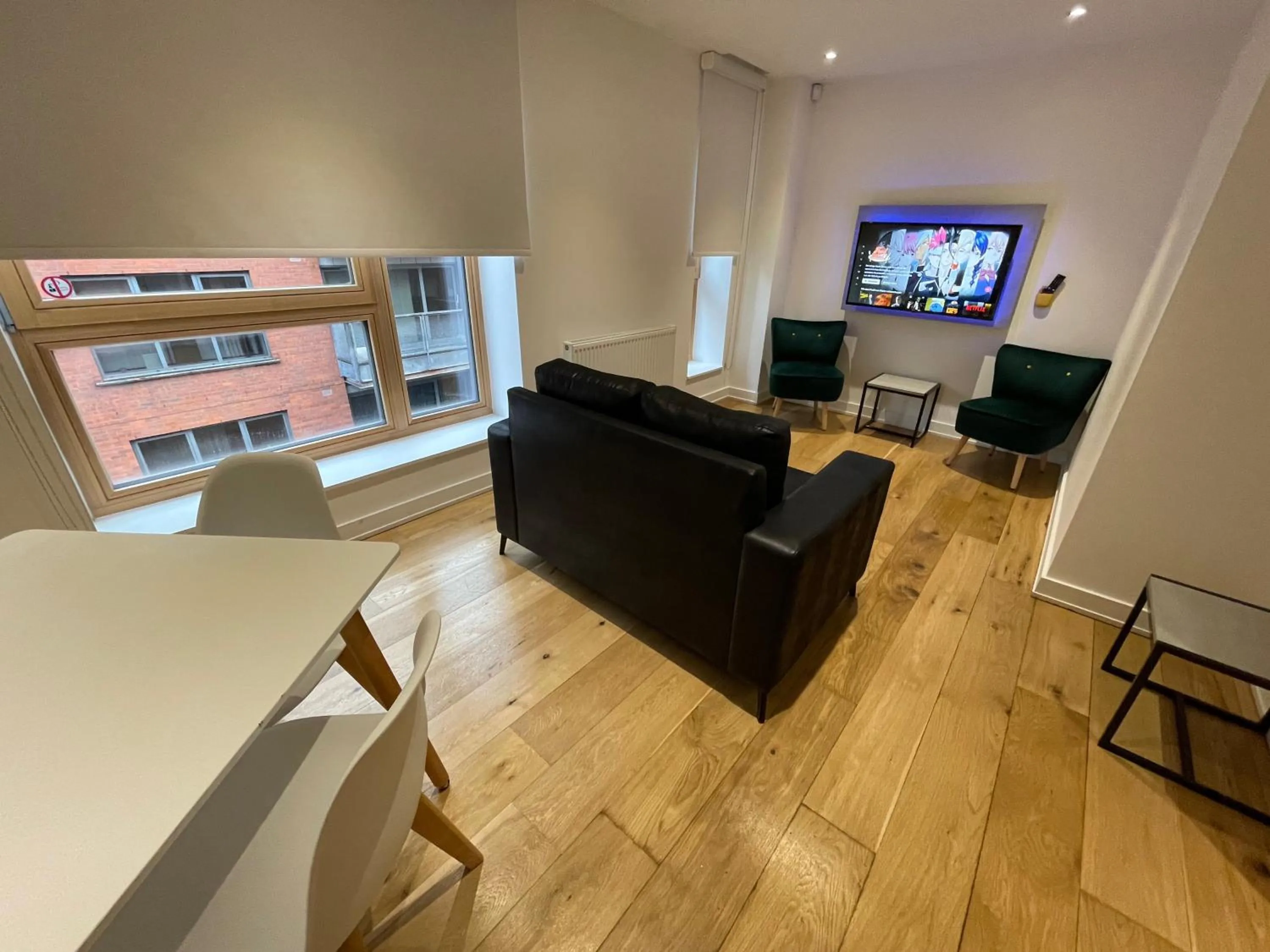 TV and multimedia in Quay Apartments Manchester