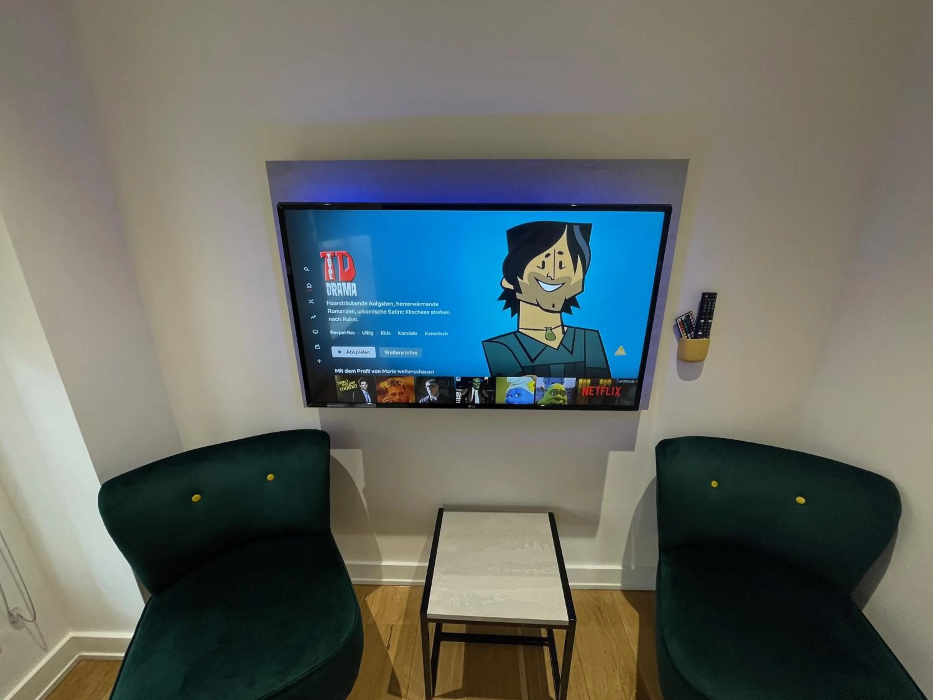 TV and multimedia in Quay Apartments Manchester