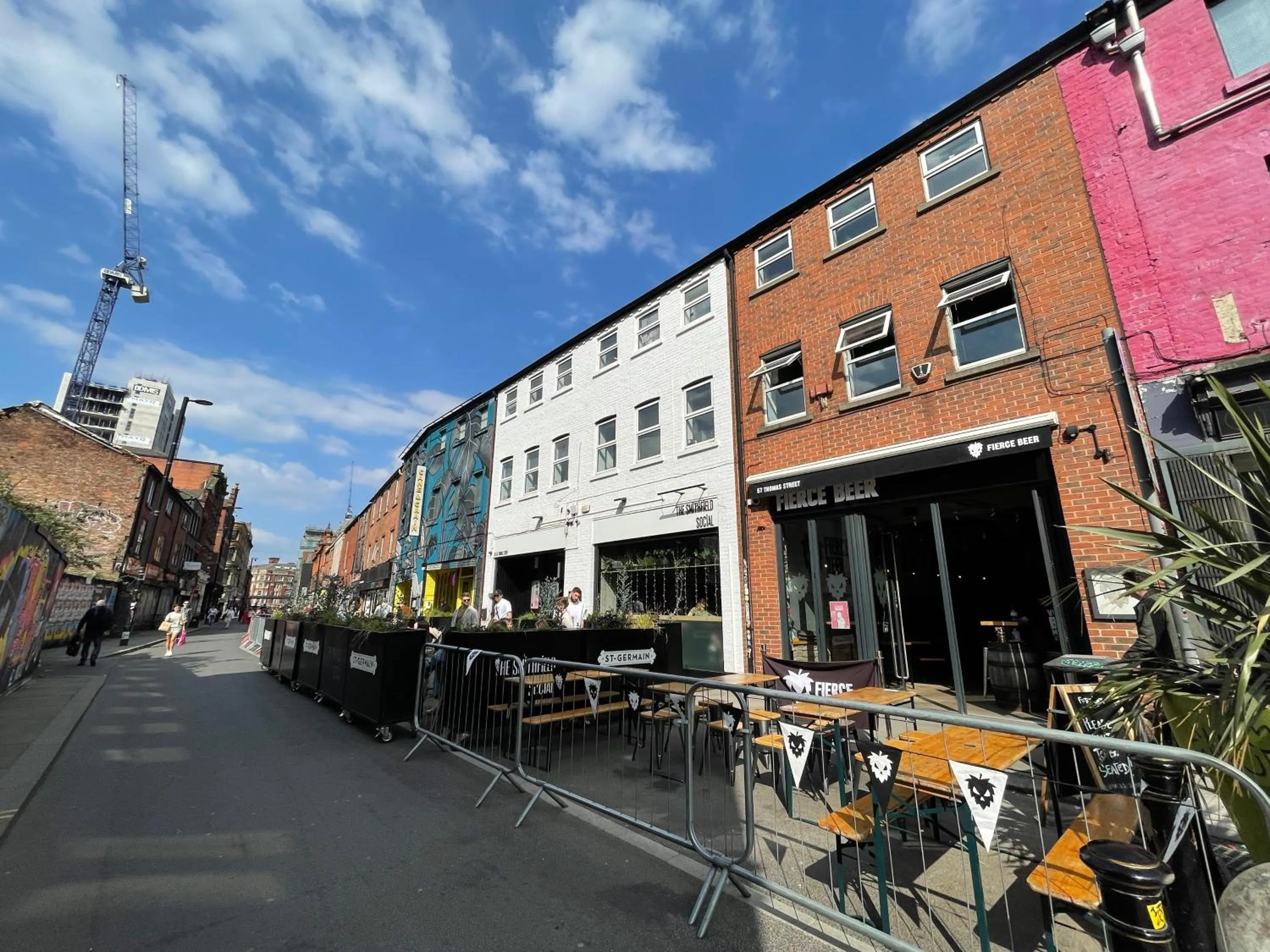 Restaurant/places to eat in Quay Apartments Manchester