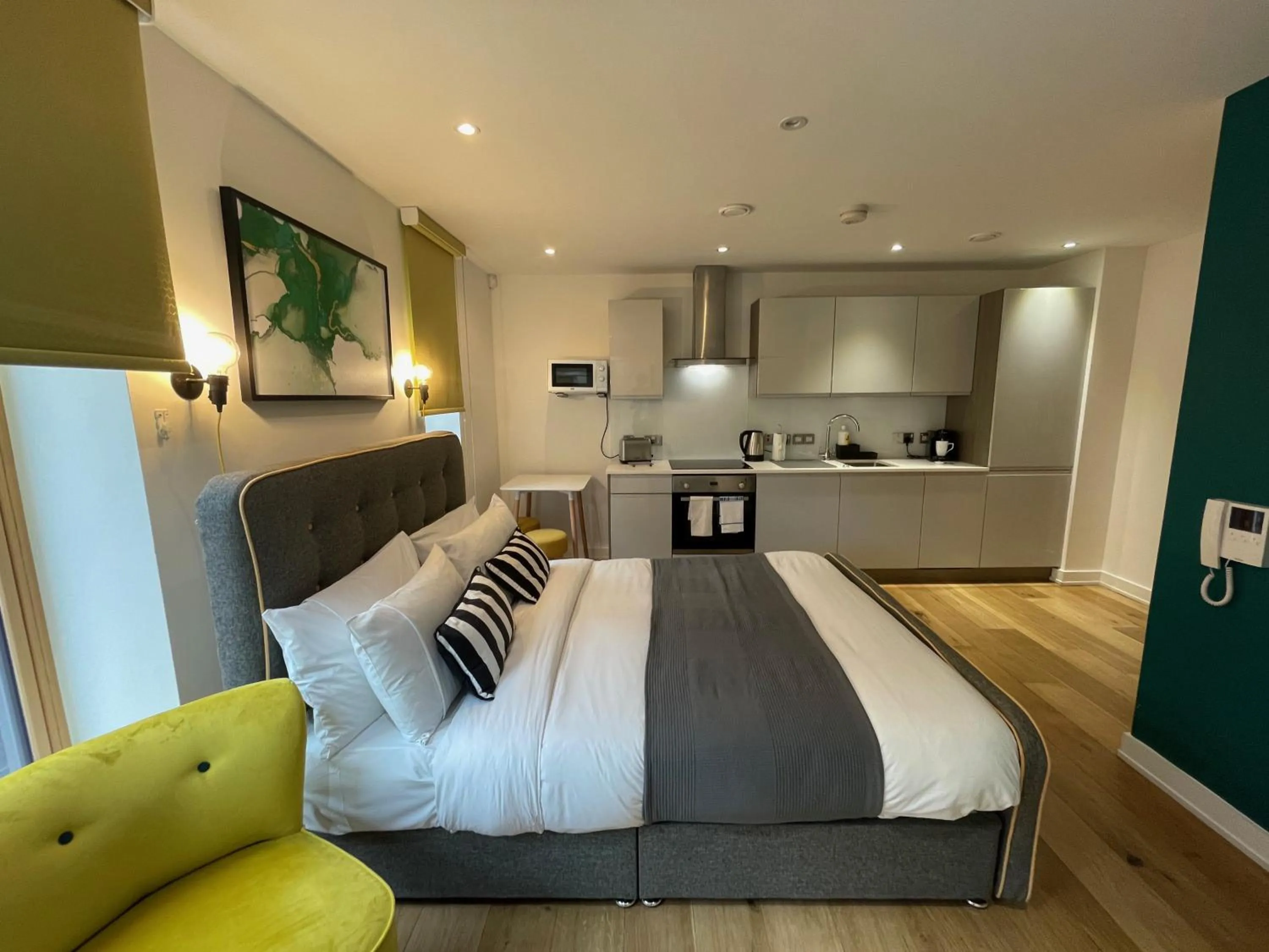 Bed in Quay Apartments Manchester