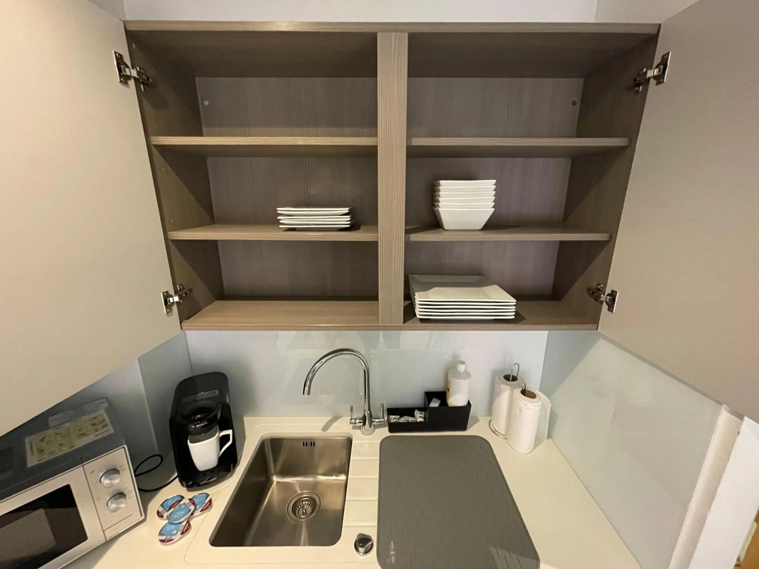 Coffee/tea facilities in Quay Apartments Manchester