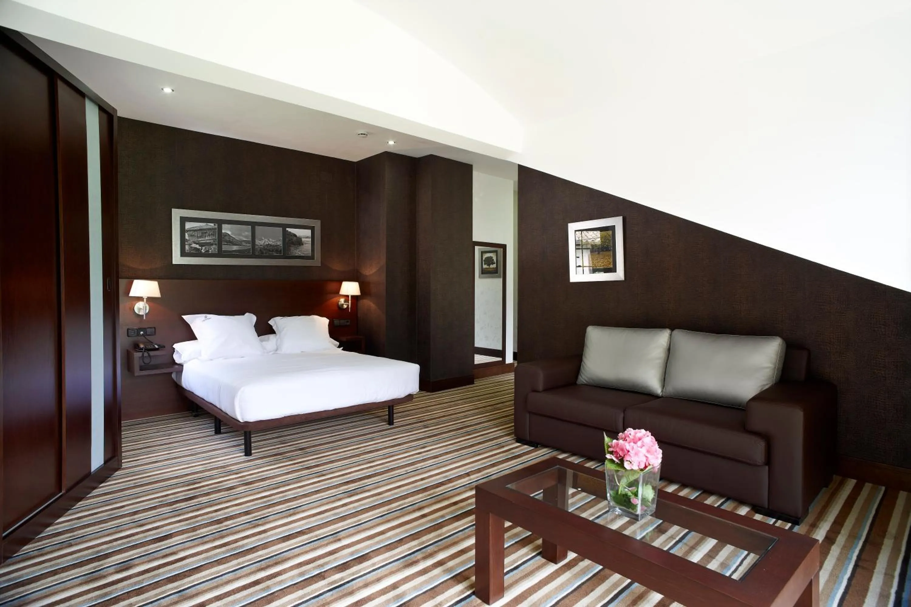 Photo of the whole room in Hotel Granda