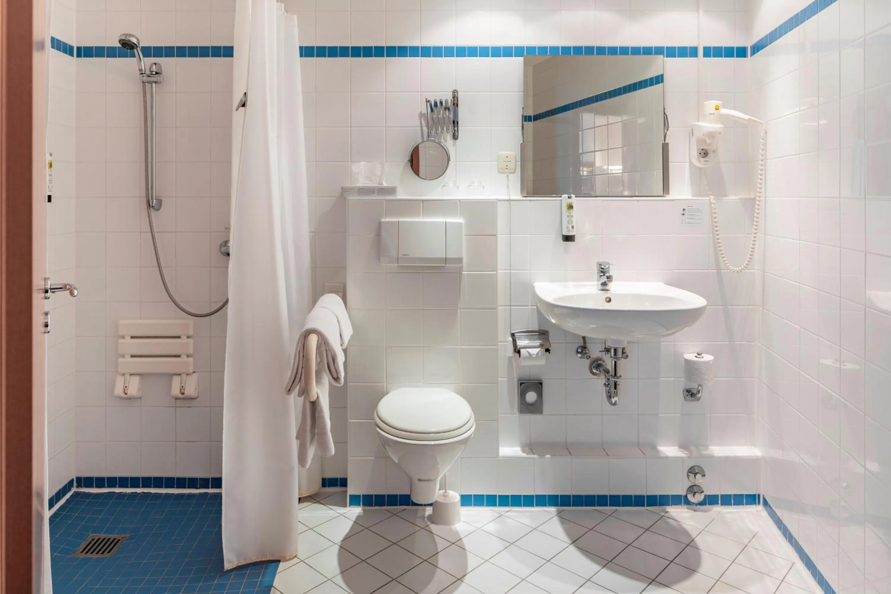 Bathroom in Hotel Belmondo Leipzig Airport