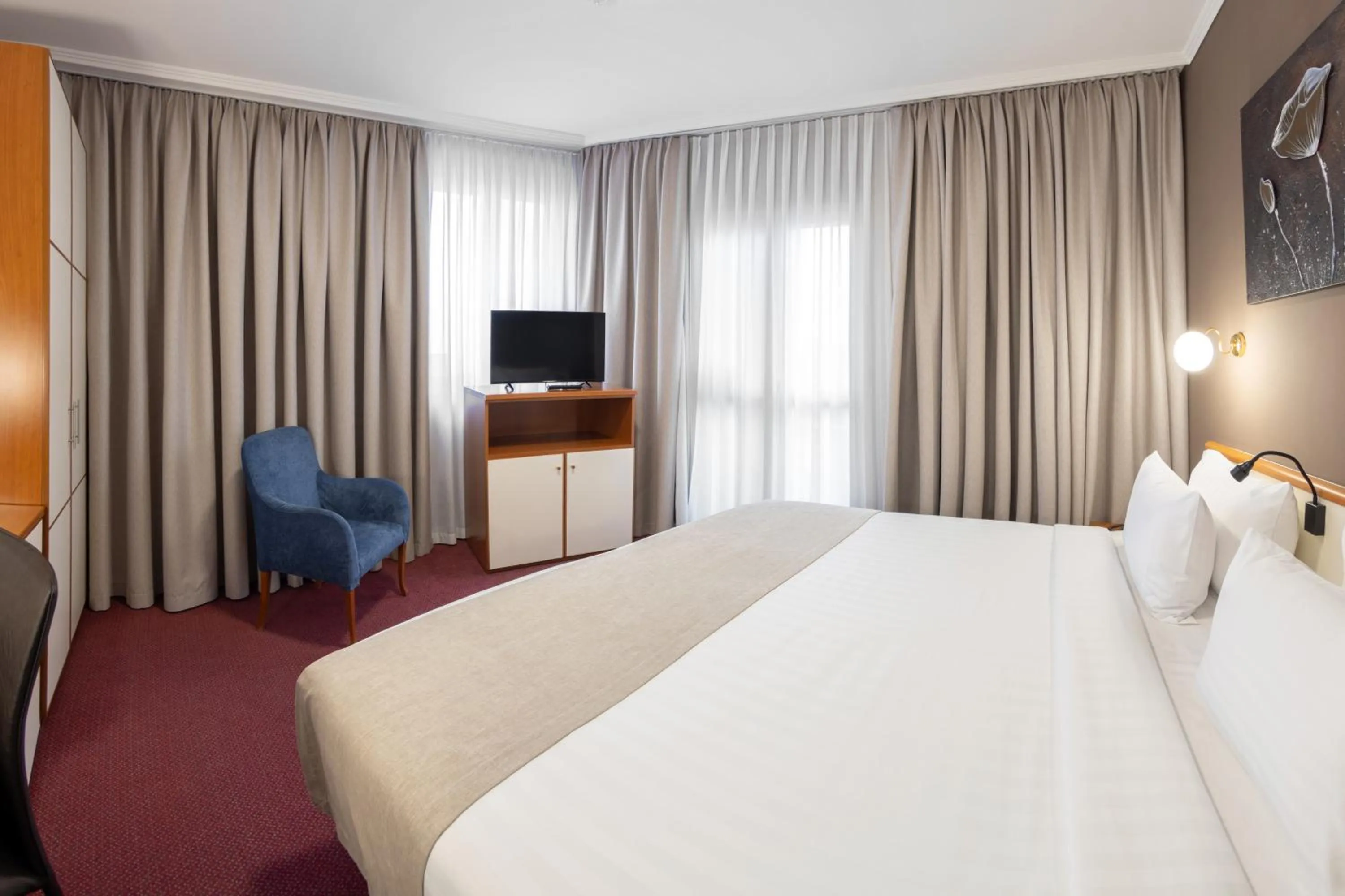 Bedroom, Bed in Best Western Plus Congress Hotel Yerevan