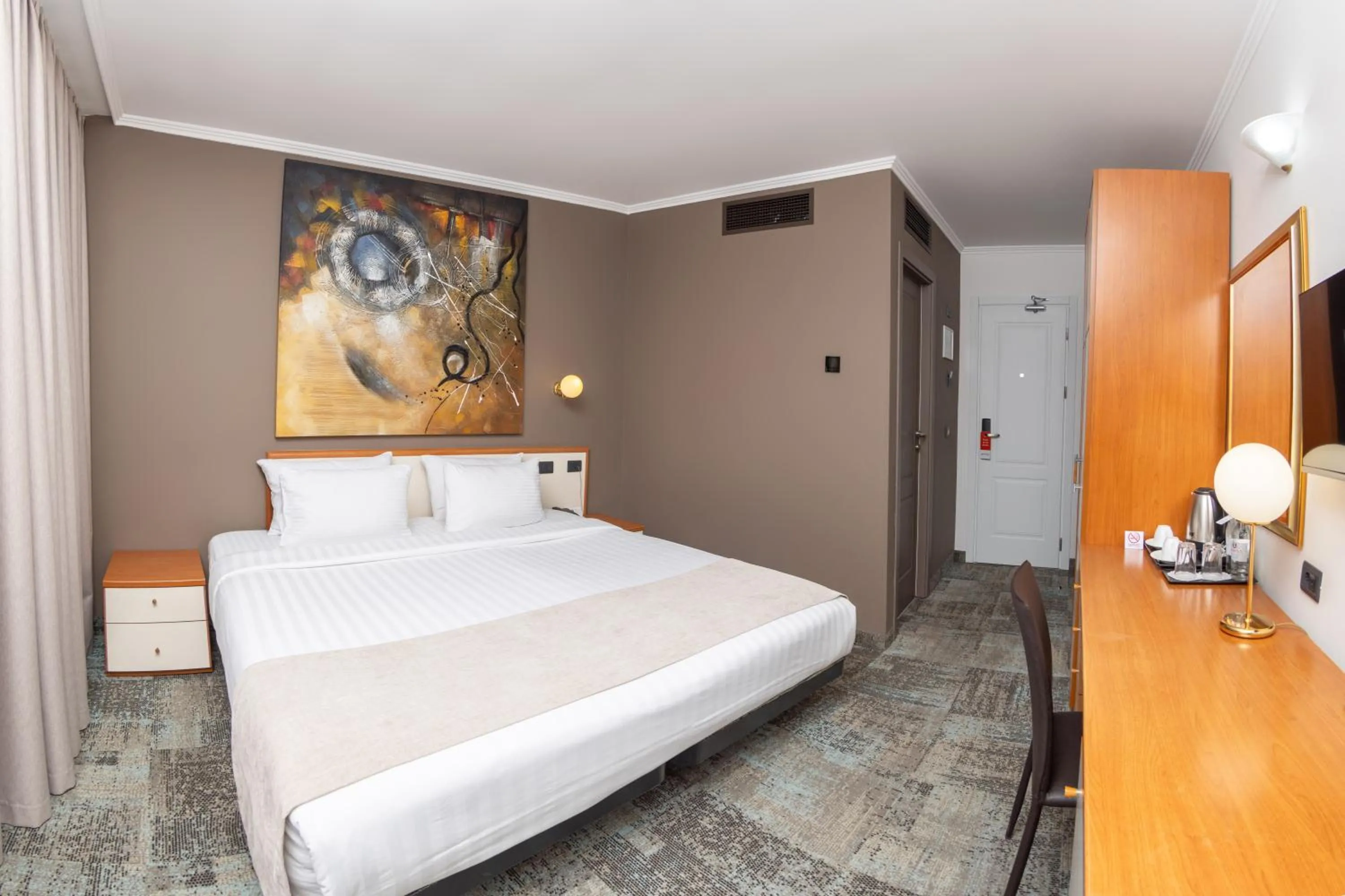 Bedroom, Bed in Best Western Plus Congress Hotel Yerevan