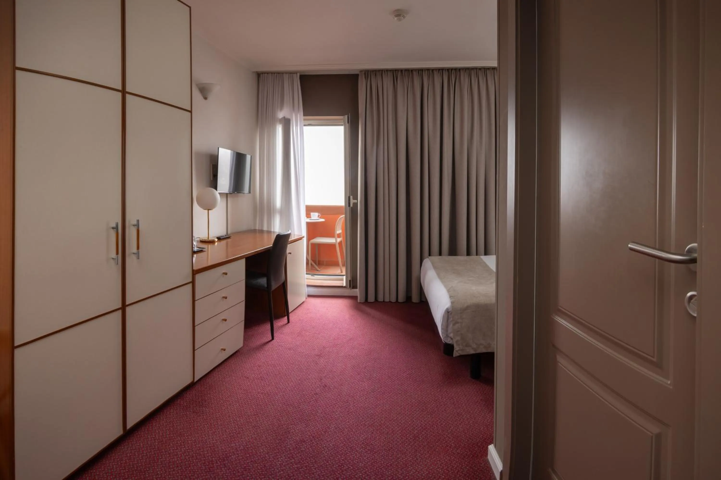Bedroom, Bed in Best Western Plus Congress Hotel Yerevan