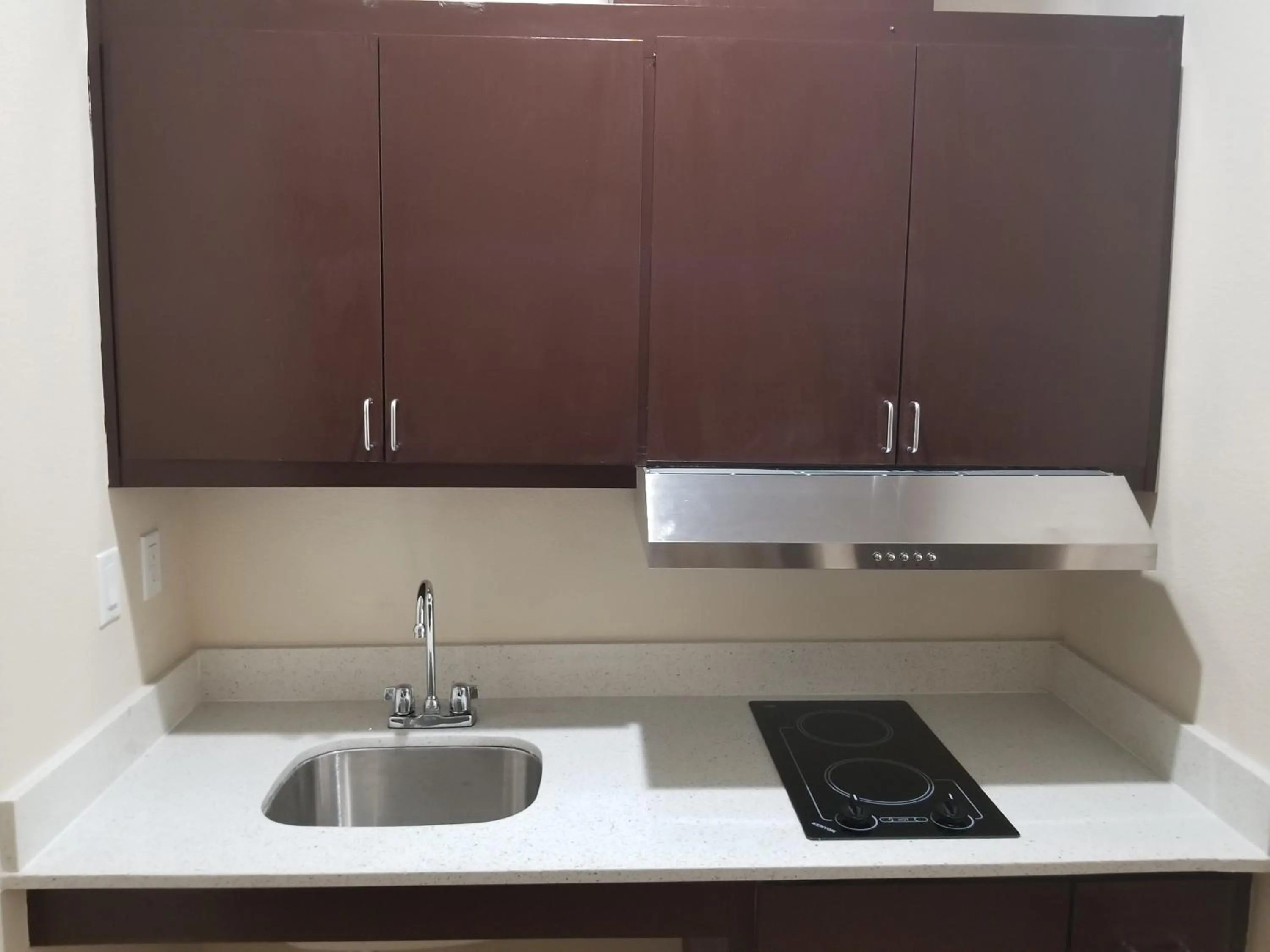 Decorative detail in Scottish Inns & Suites