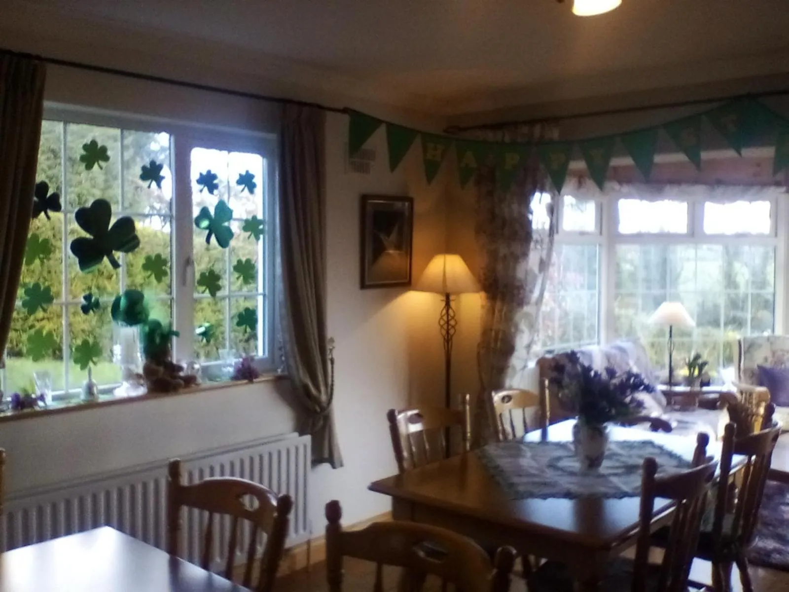 Dining area in Hawthorn Lodge