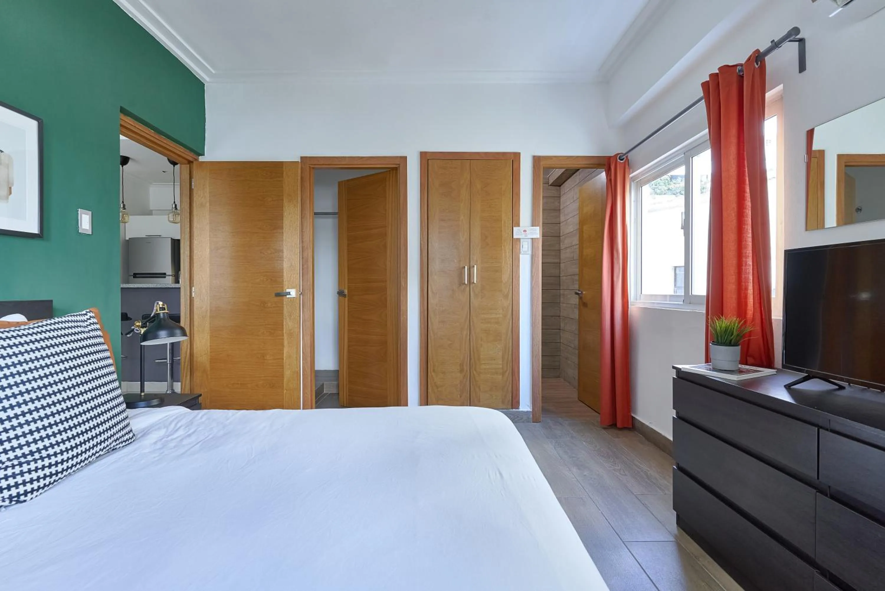 Bedroom, Bed in Central Park Tower