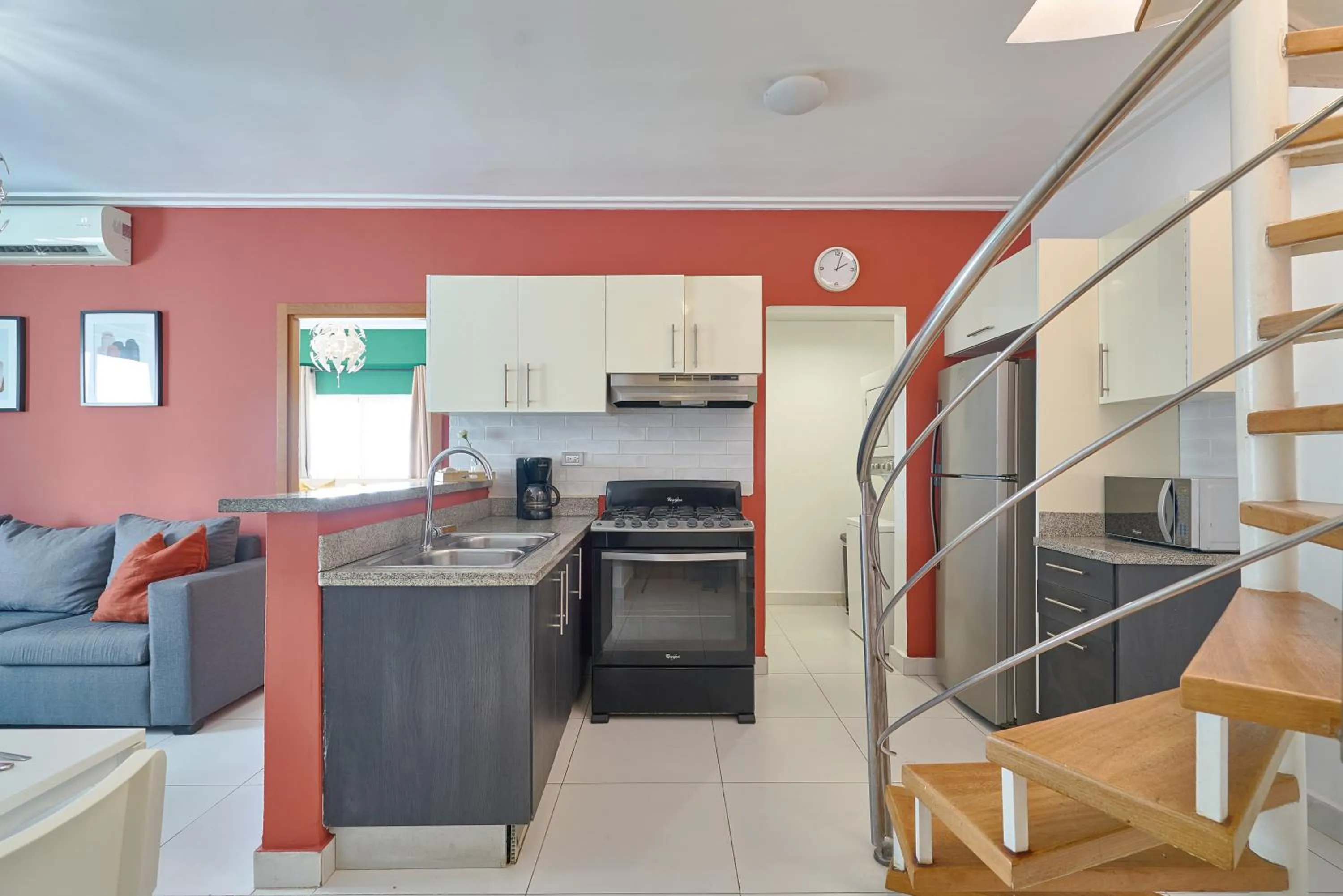Kitchen or kitchenette in Central Park Tower