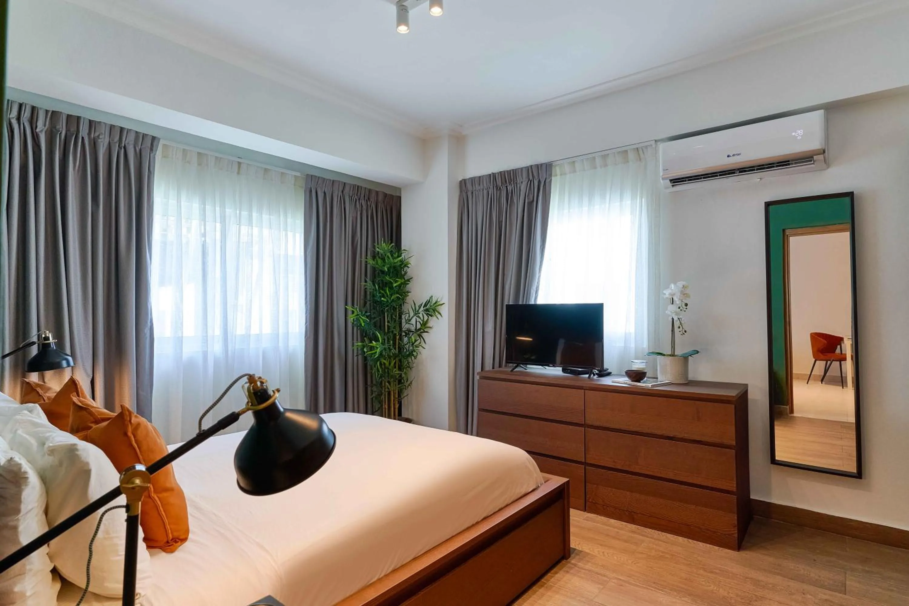 Bedroom, Bed in Central Park Tower