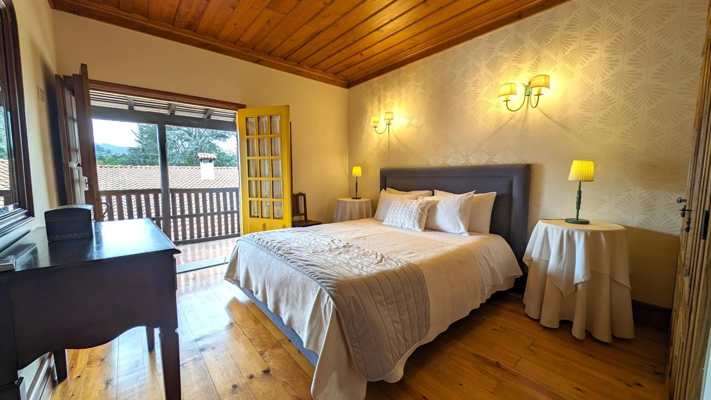 Apartment with Pool View  in Quinta do Burgo - Nature Hotel