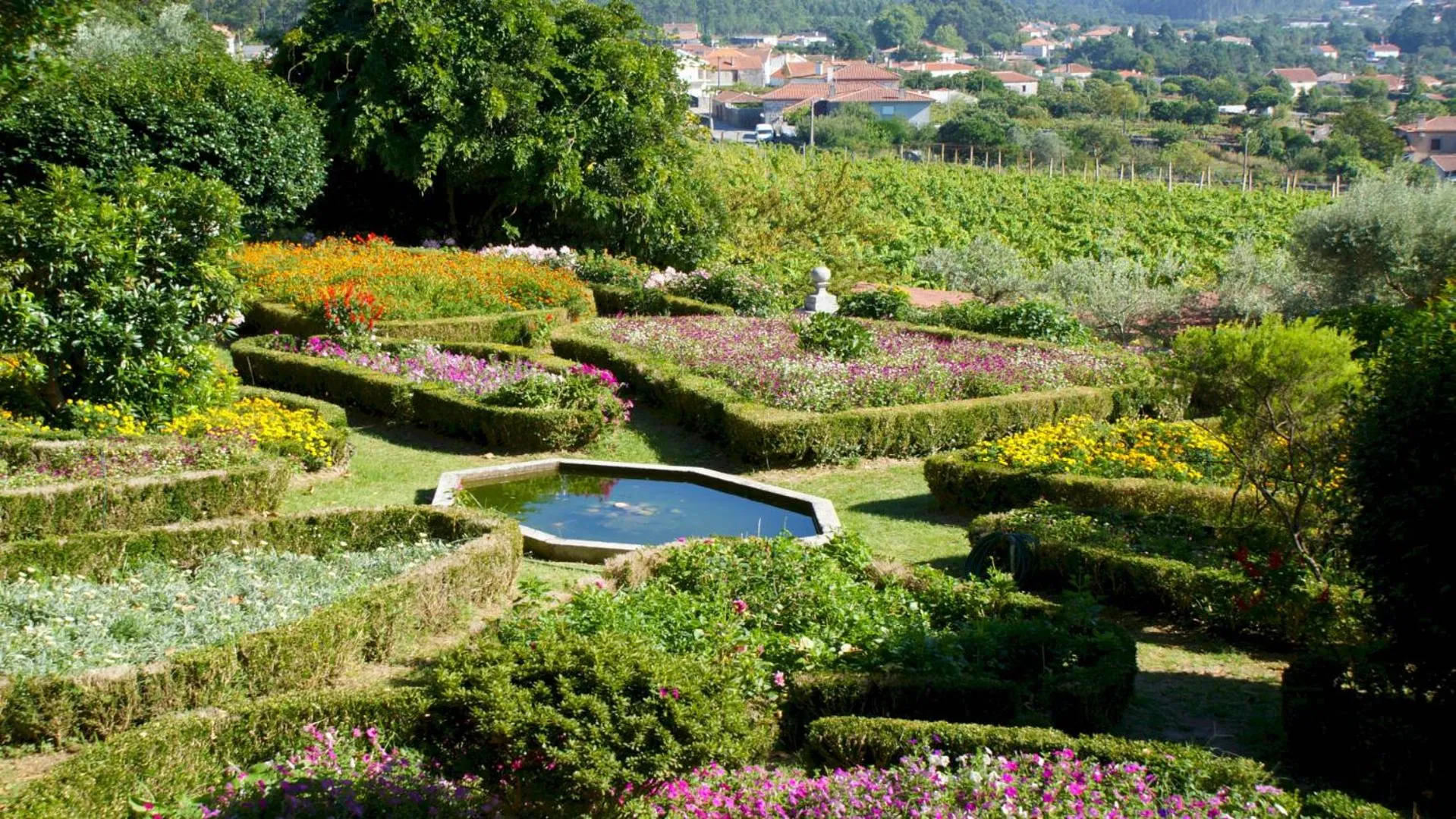 Garden in Quinta do Paco d'Anha