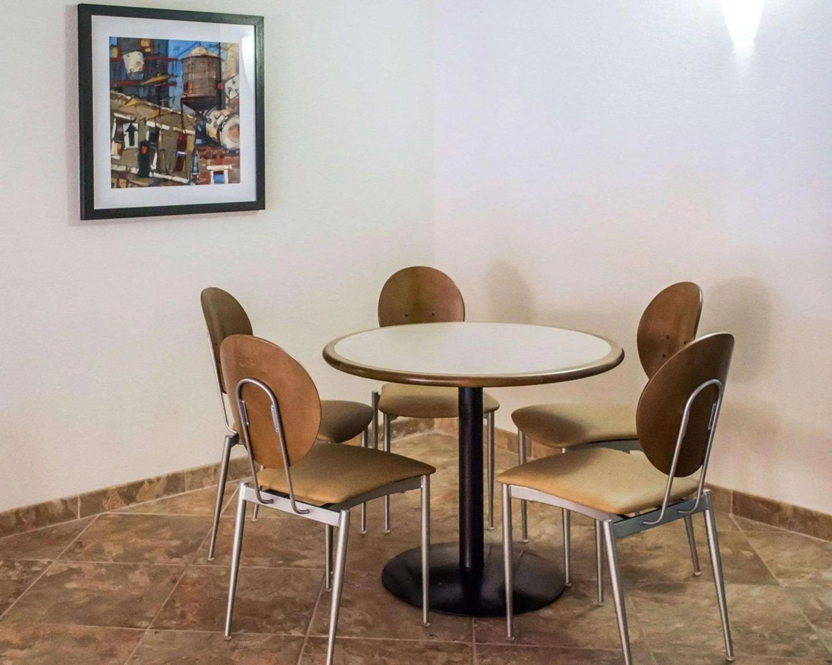 Breakfast in Quality Inn Streetsboro - Kent