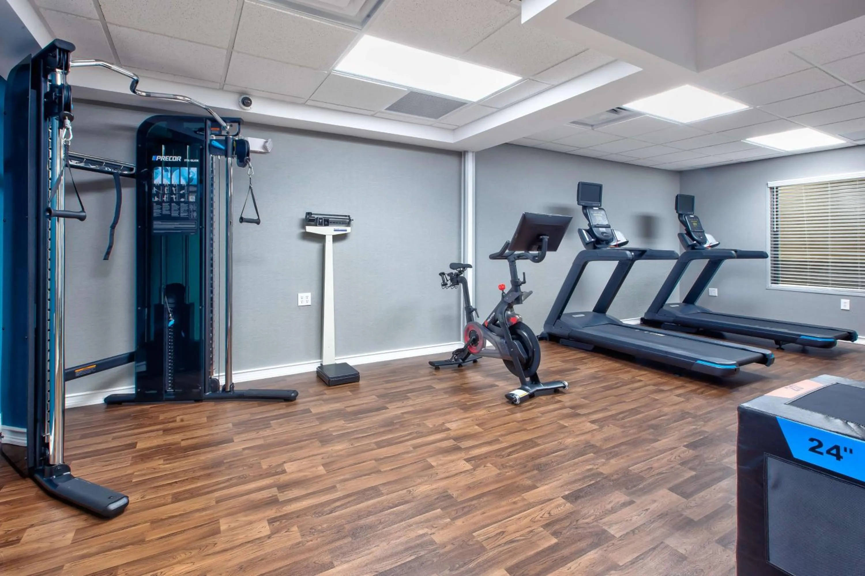 Fitness centre/facilities in Hampton Inn Clarion