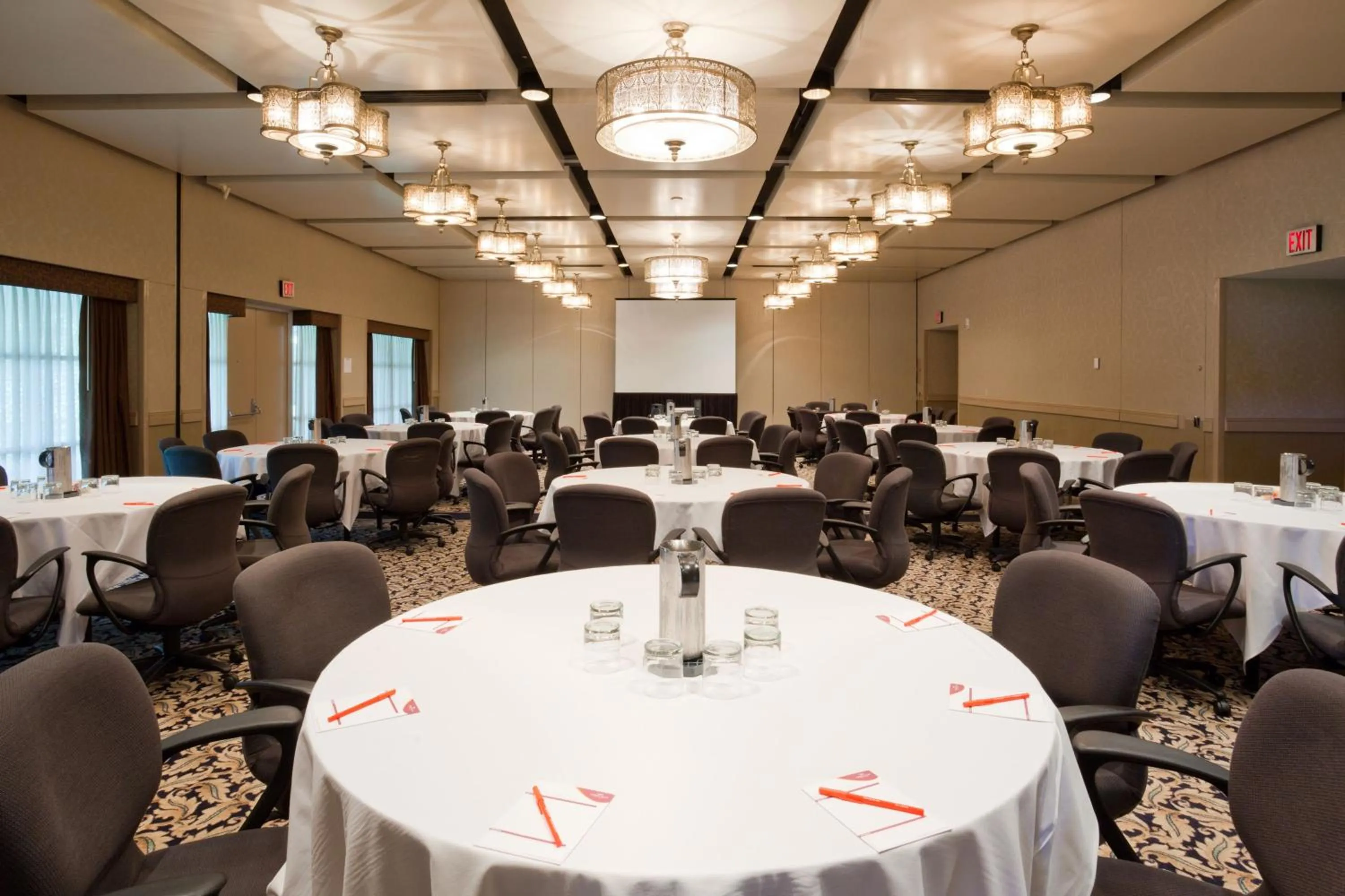 Meeting/conference room in Crowne Plaza Minneapolis West by IHG