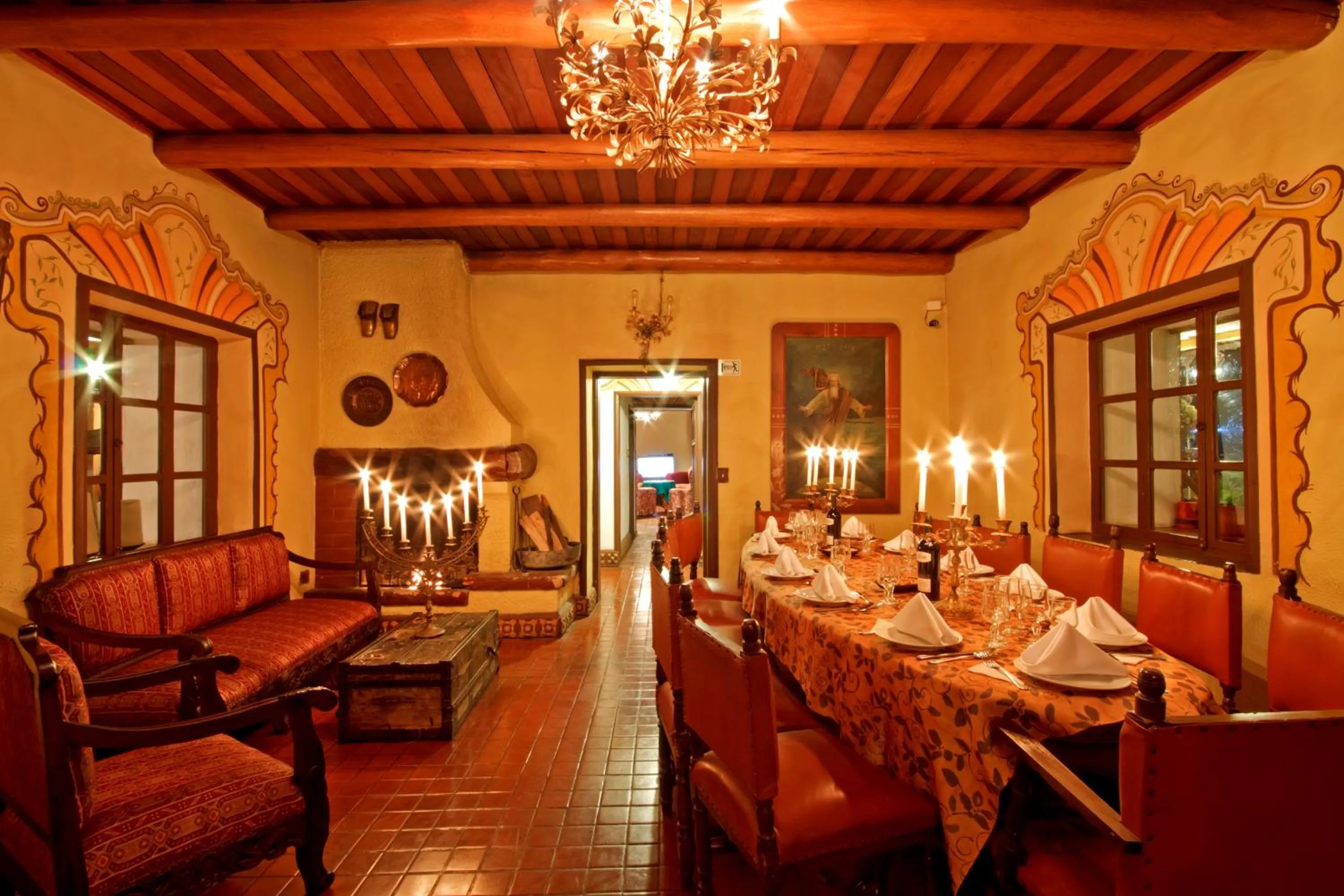 Dining area in Hacienda Hosteria Chorlavi