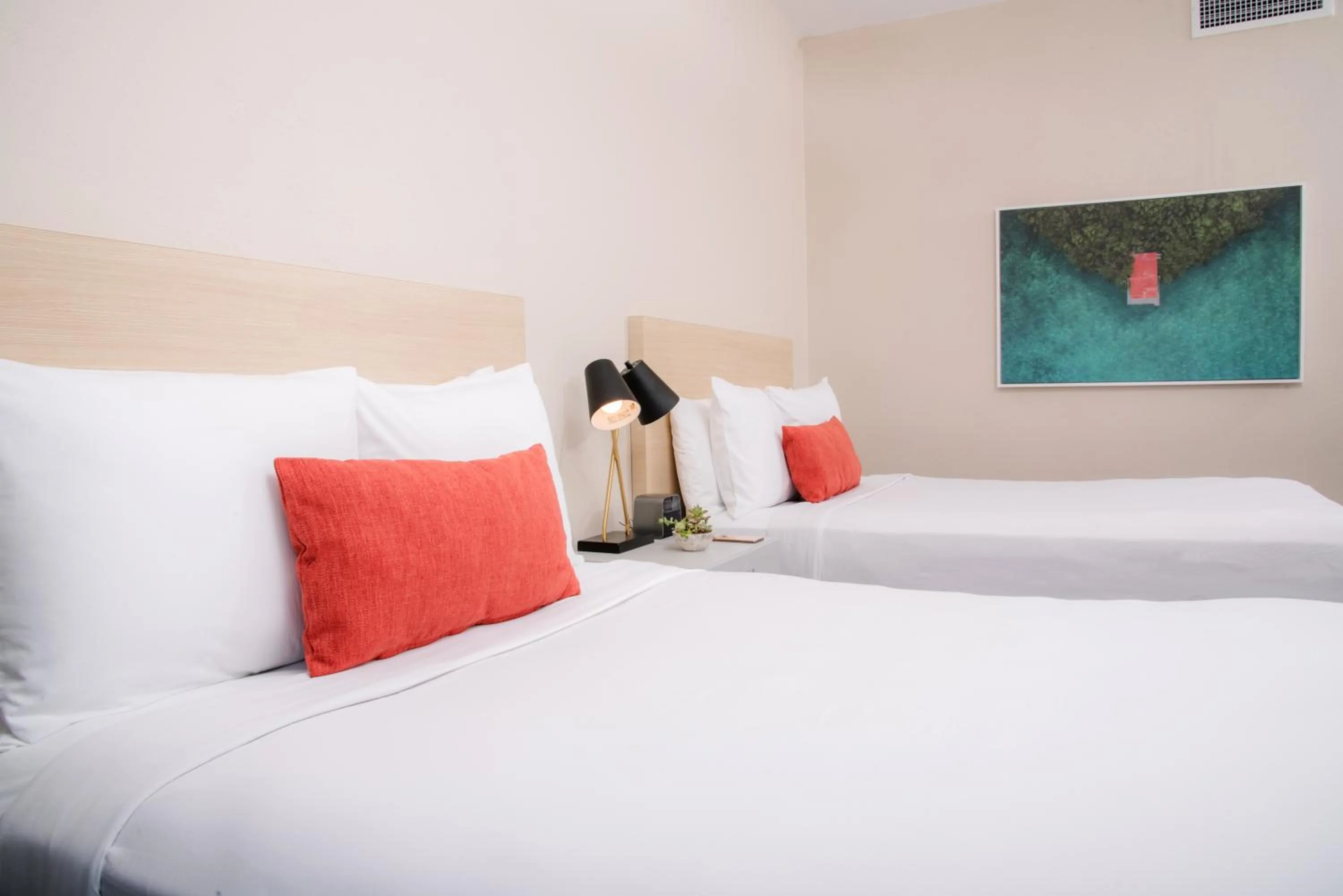 Superior Room with Two Double Beds in Verdanza Hotel
