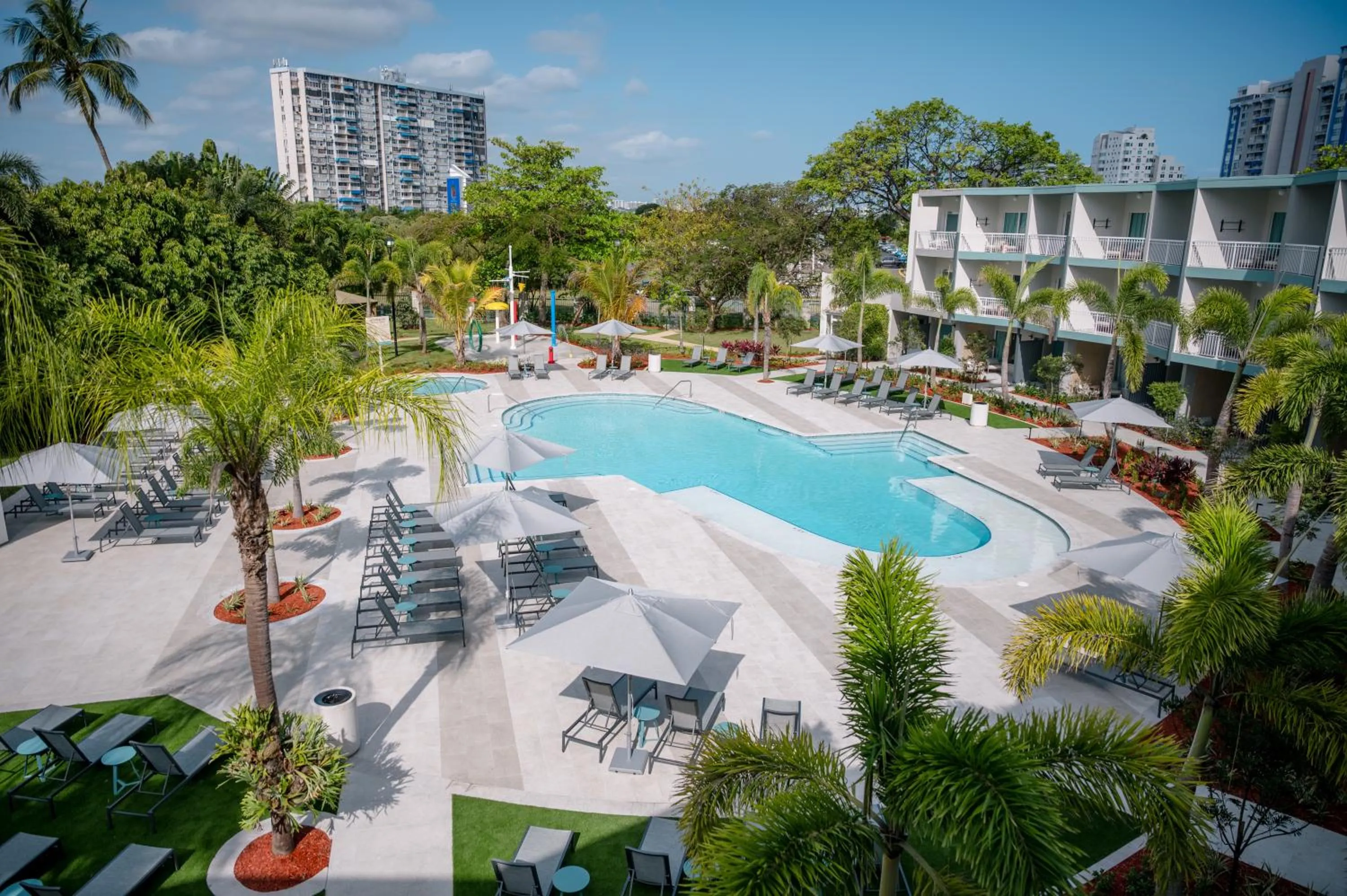 Swimming pool in Hyatt Centric San Juan Isla Verde