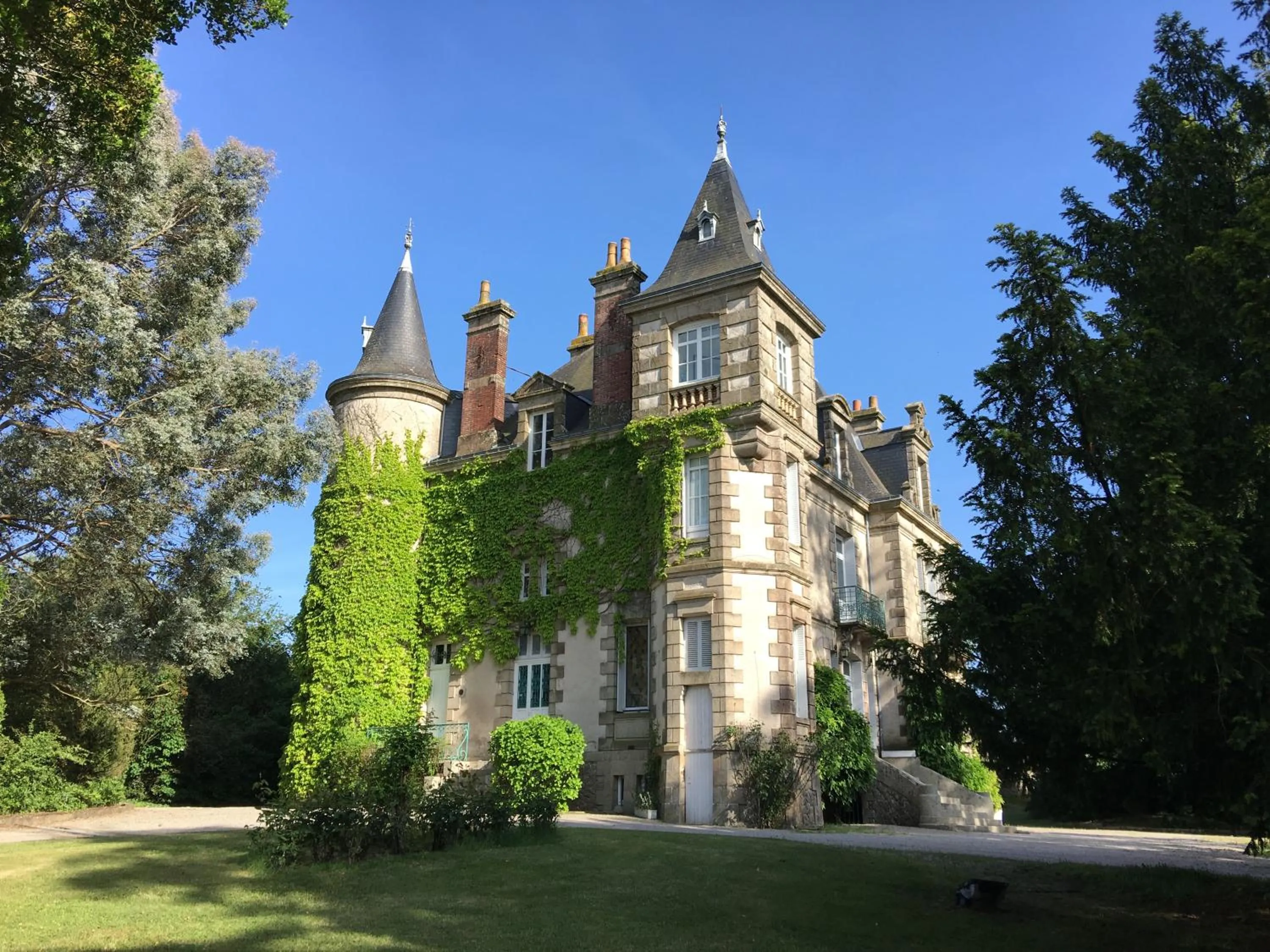 Facade/entrance in Le Château des Tourelles en Vendée