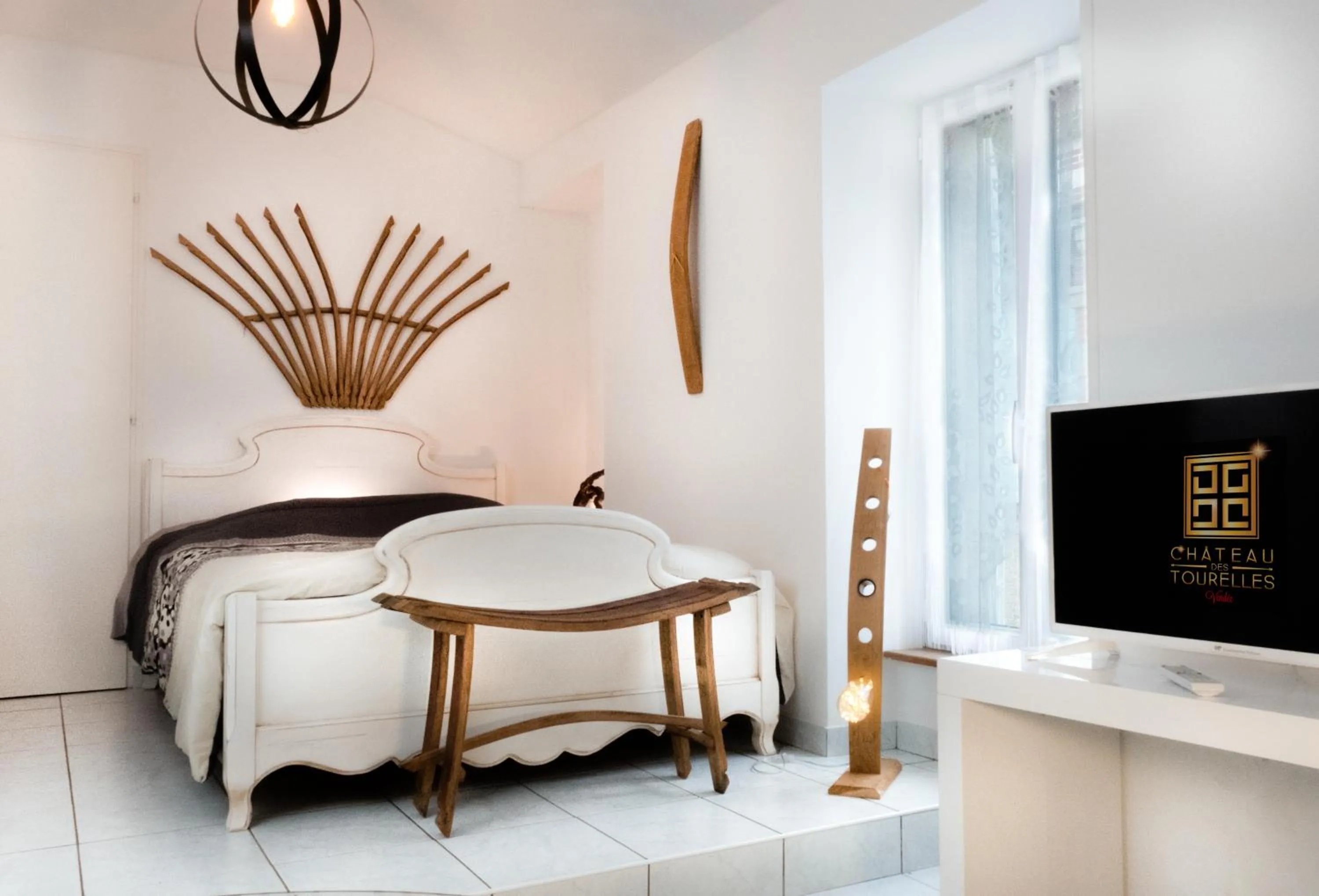 Bedroom, Bed in Le Château des Tourelles en Vendée