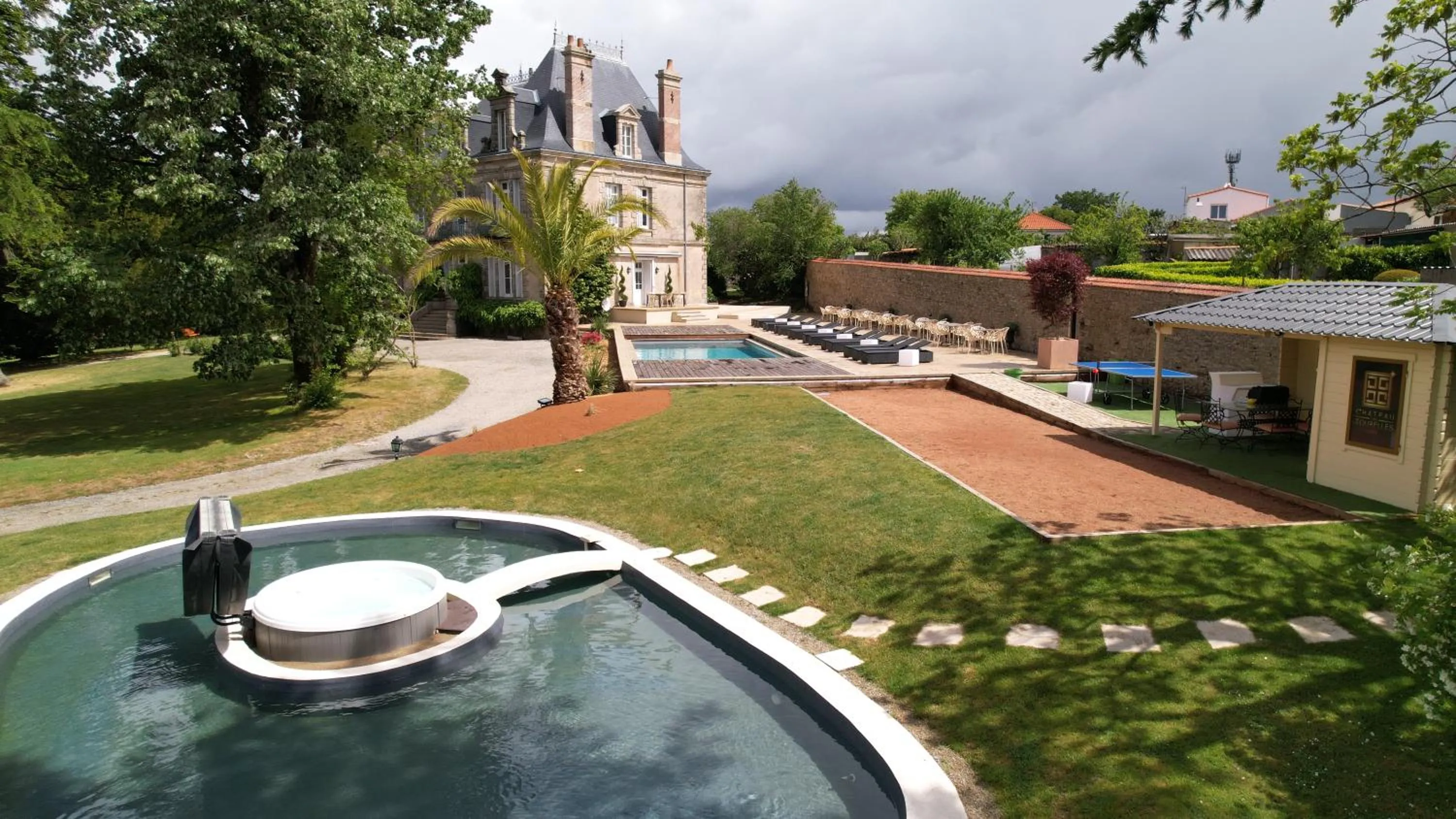 Garden in Le Château des Tourelles en Vendée