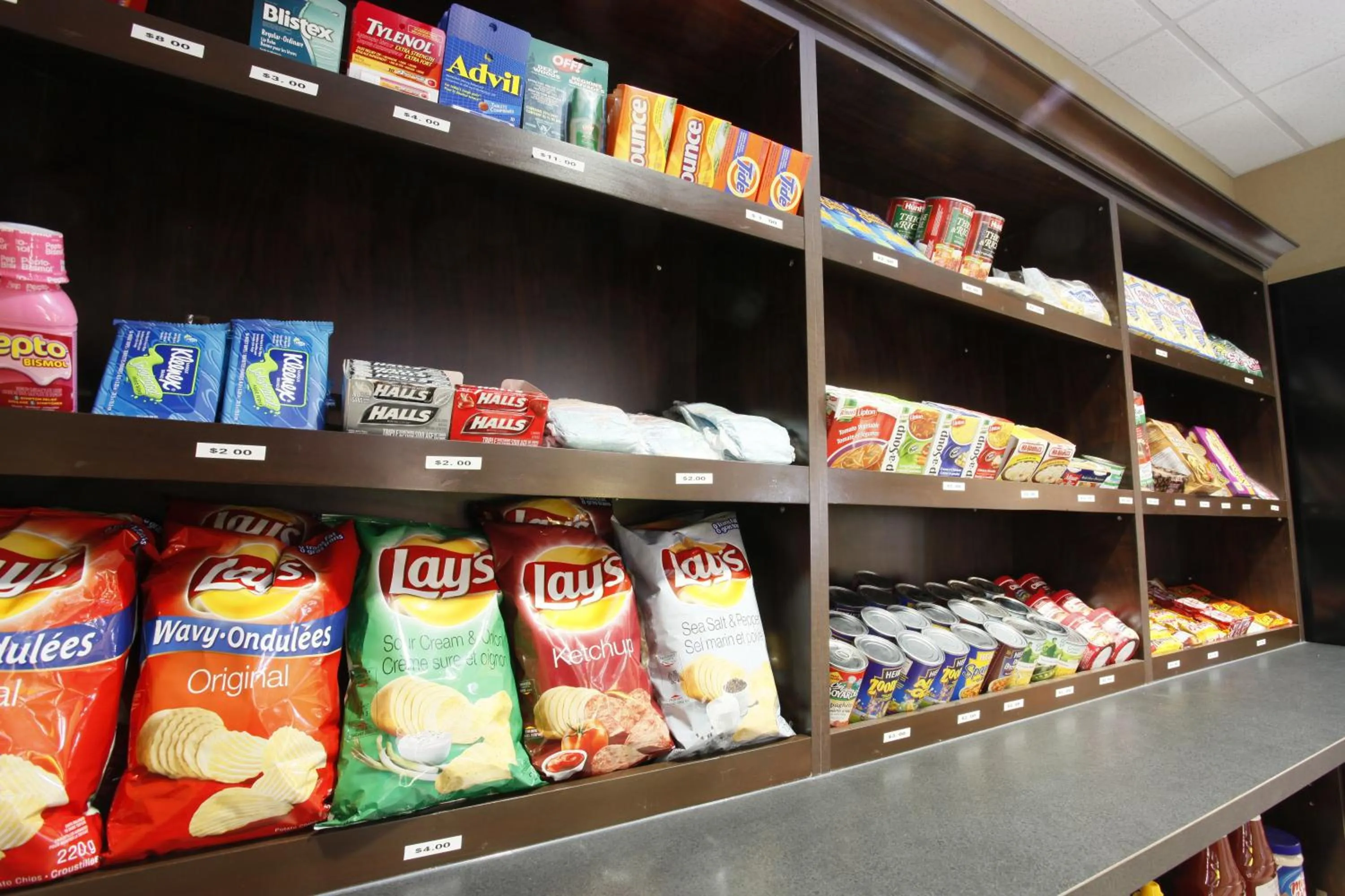 Lobby or reception in Vegreville Suites
