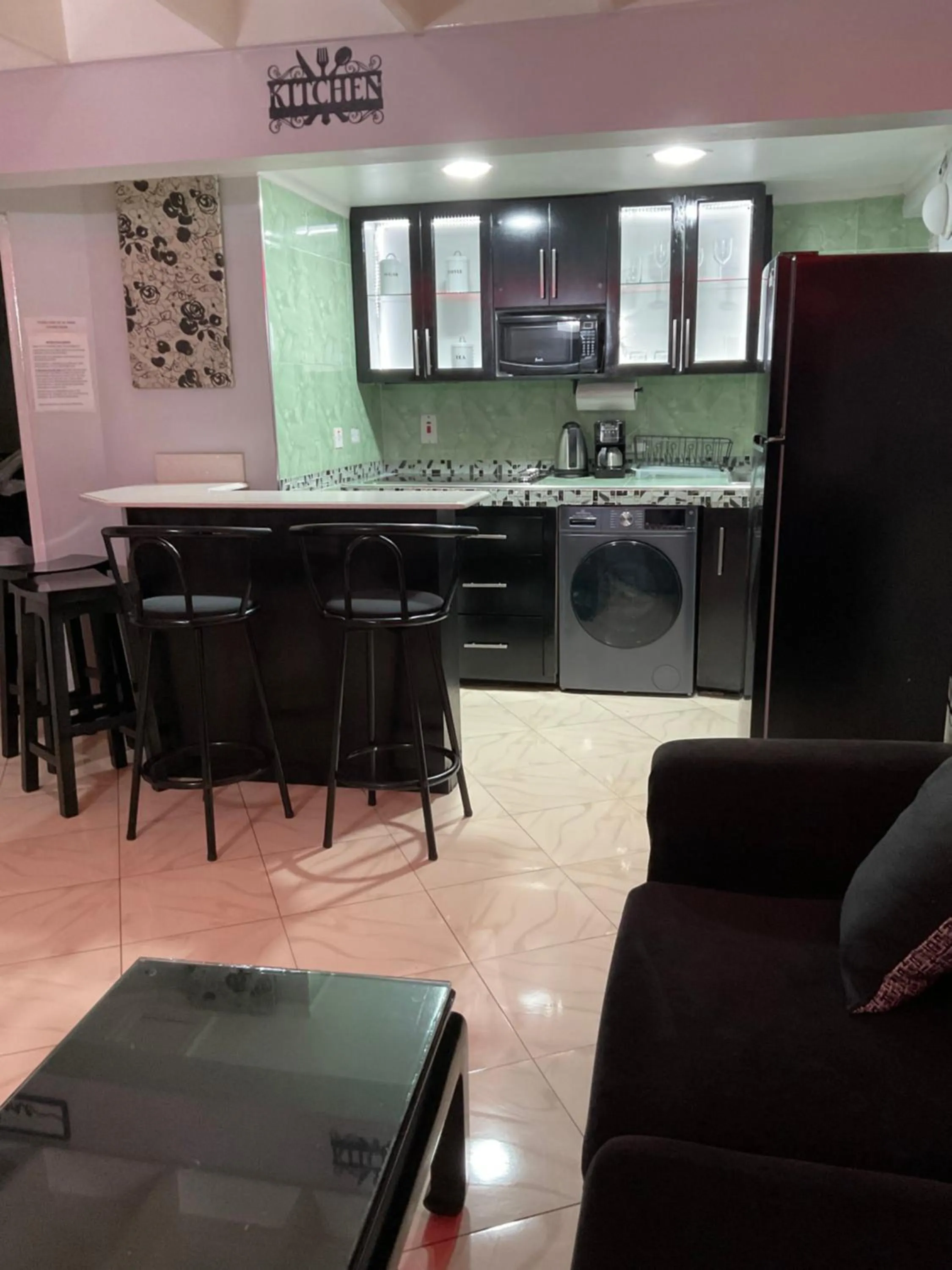 Dining area in Mystic Ridge Paradise